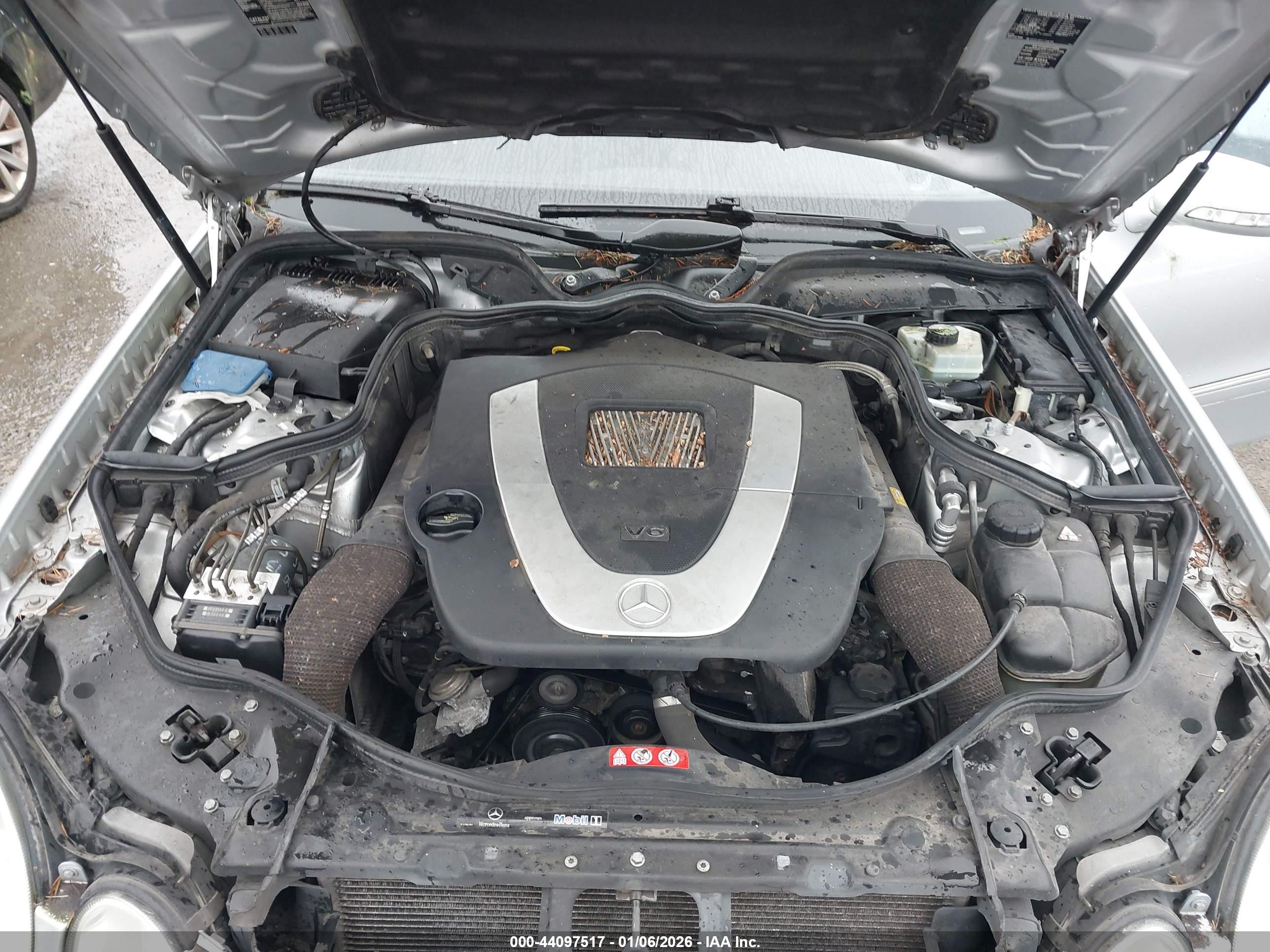 MERCEDES-BENZ E image 10