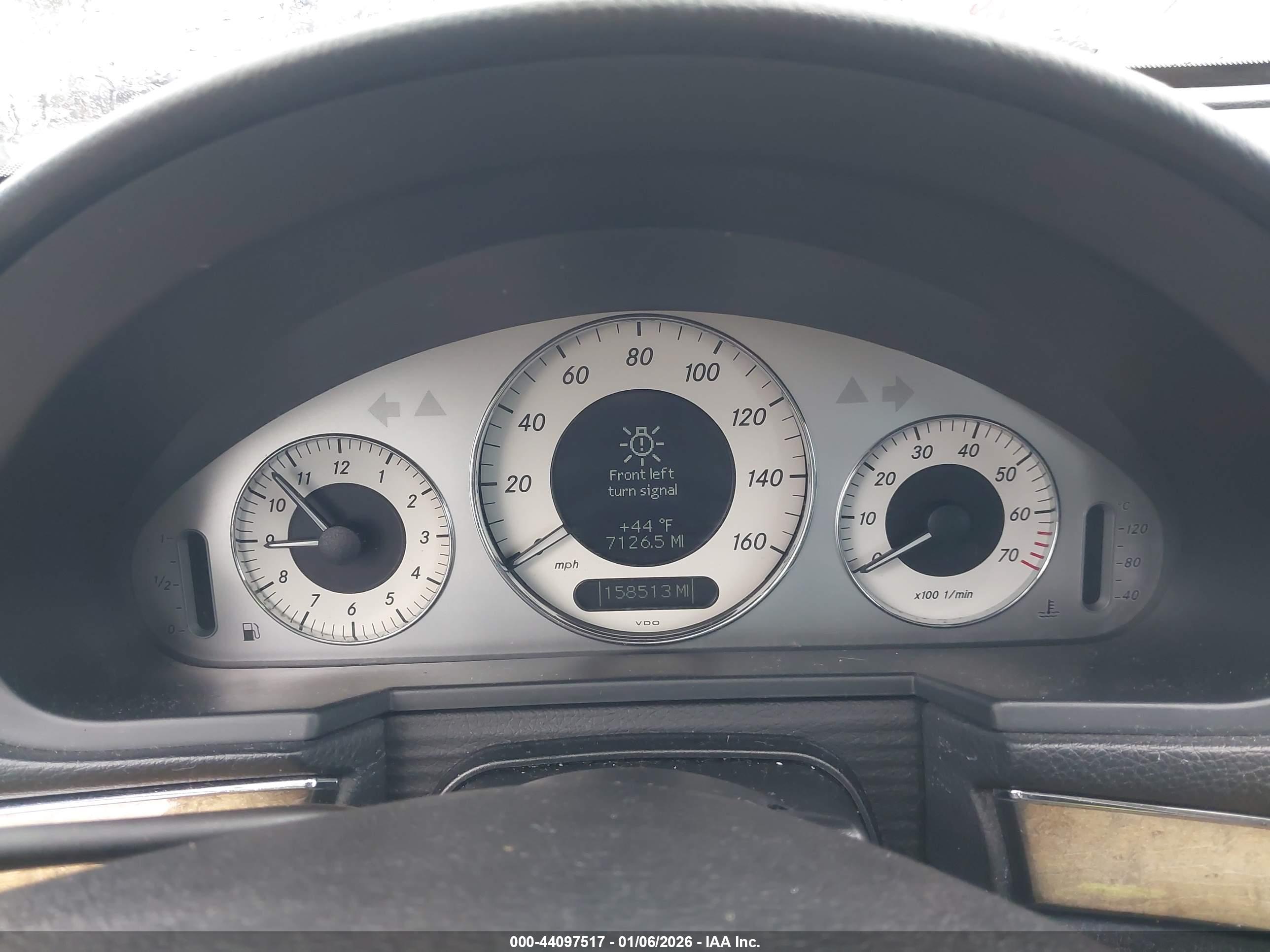 MERCEDES-BENZ E image 7