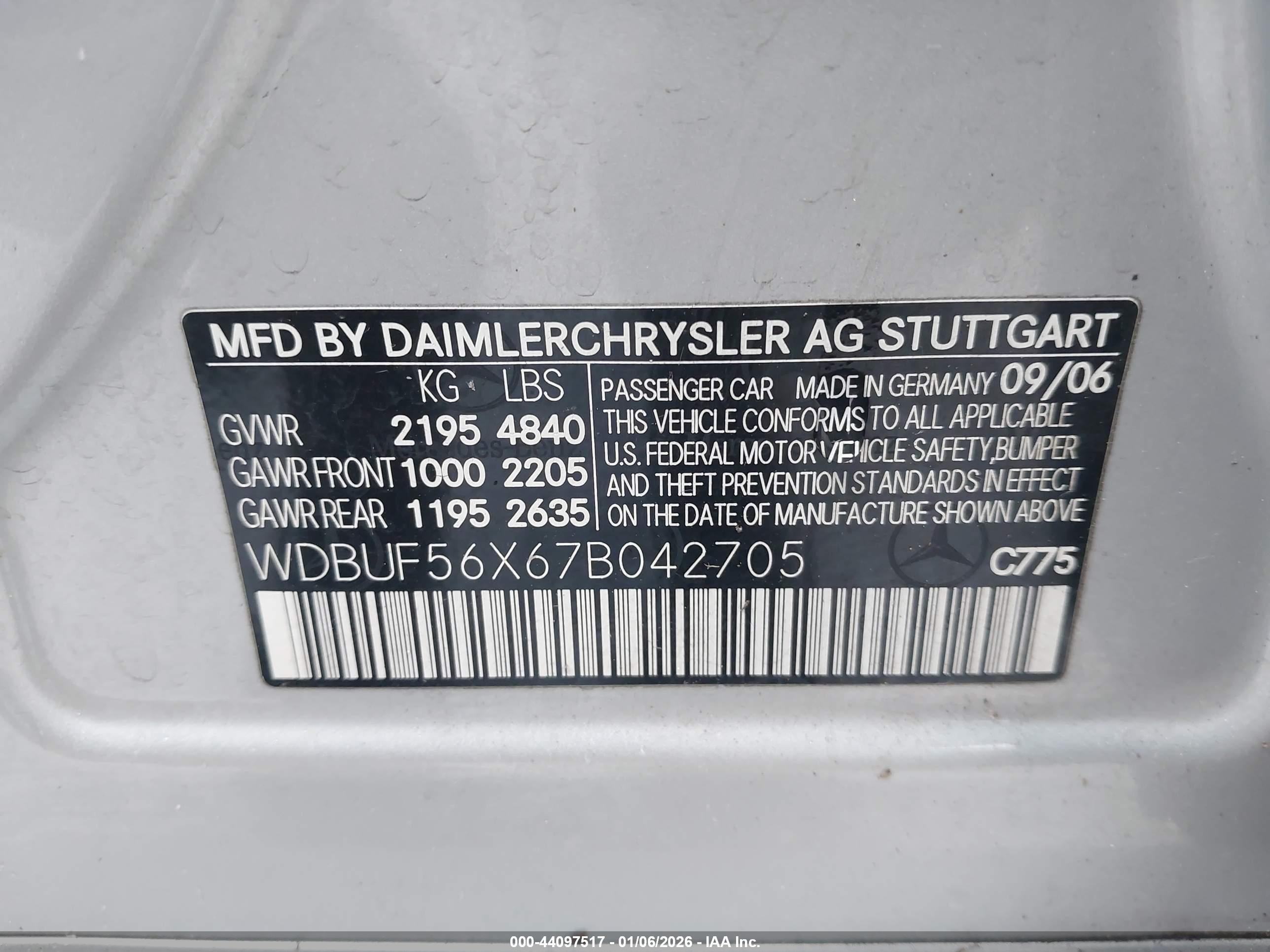 MERCEDES-BENZ E image 9