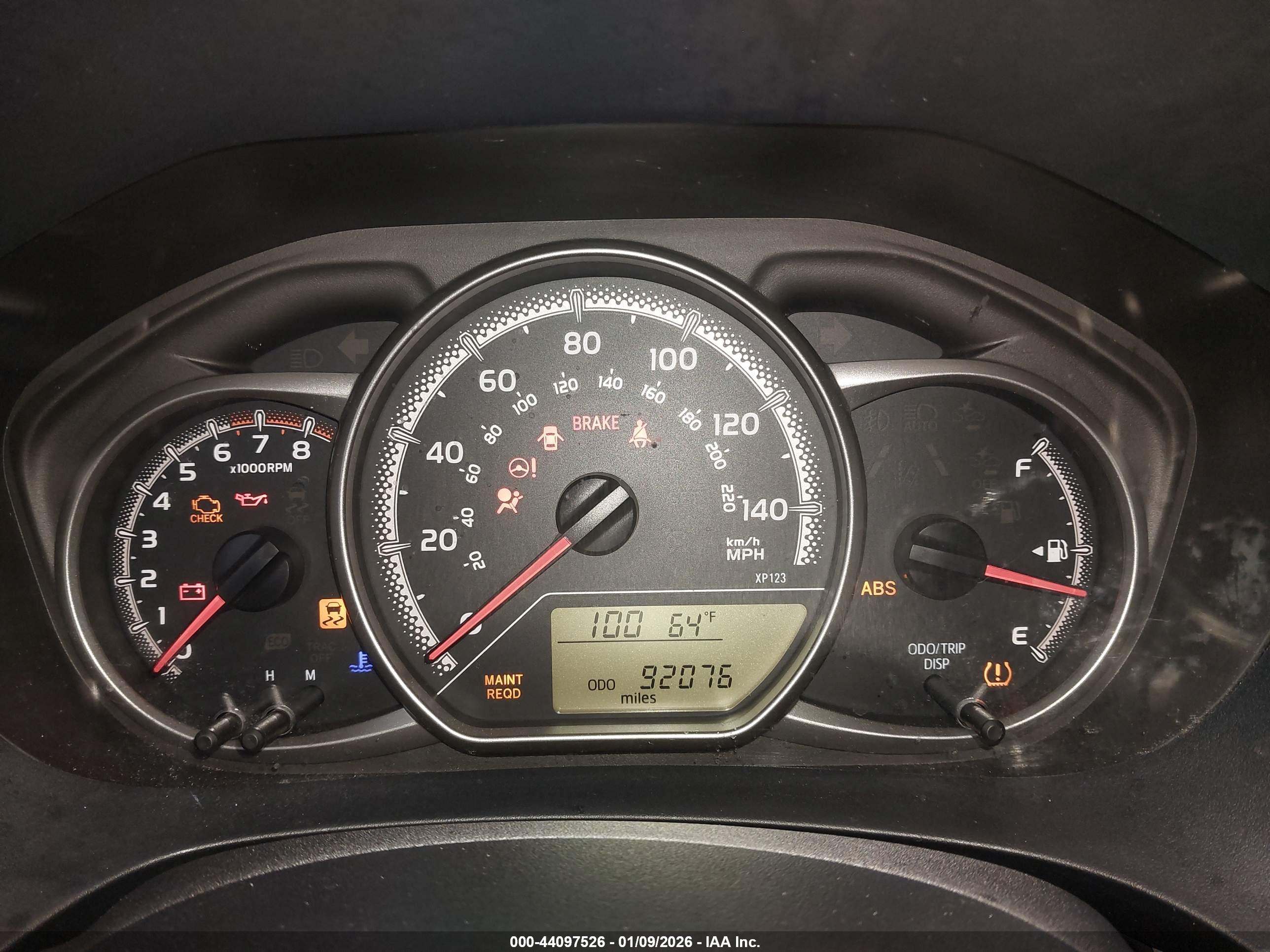 TOYOTA YARIS image 7