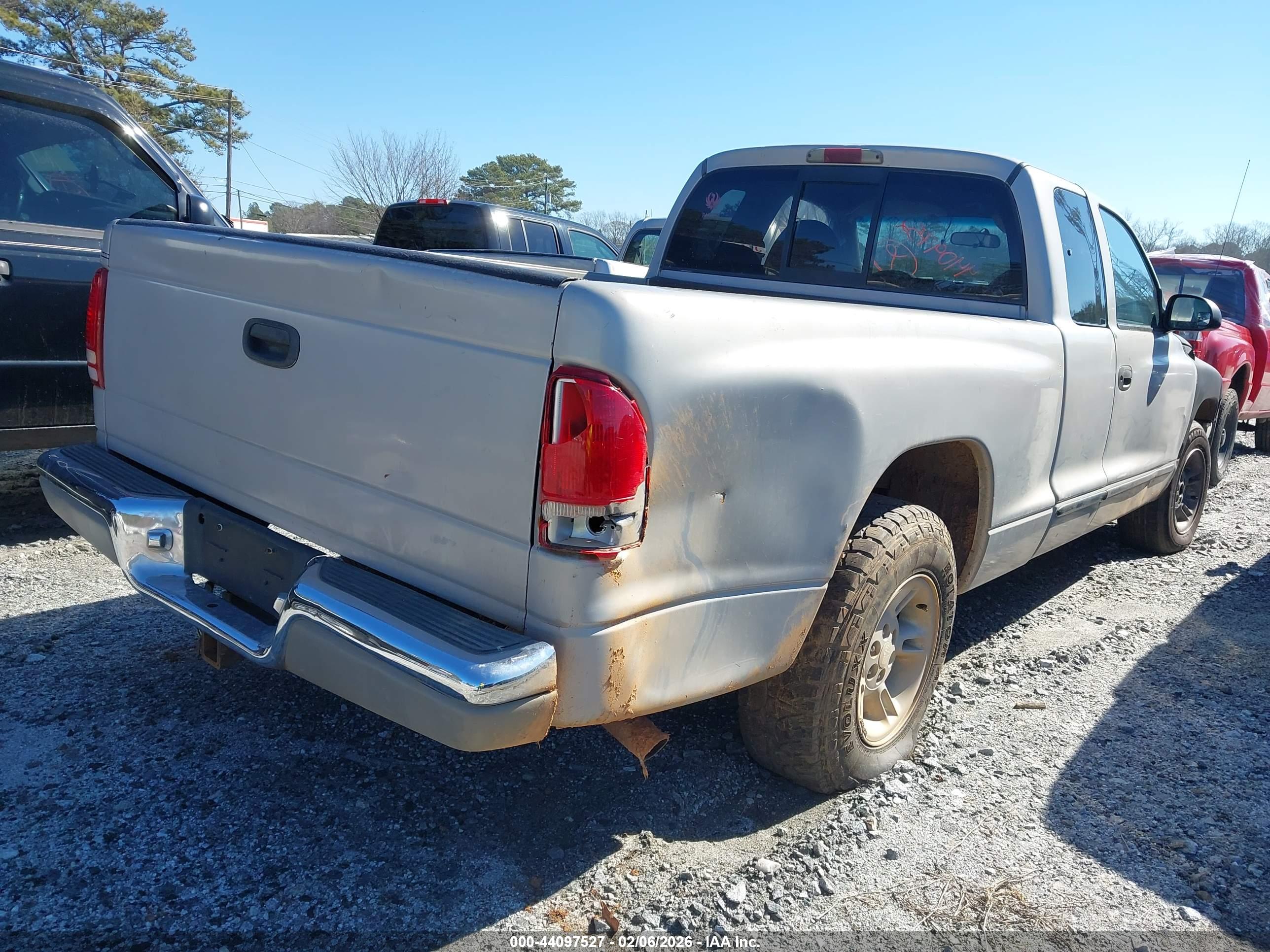 DODGE DAKOTA image 4