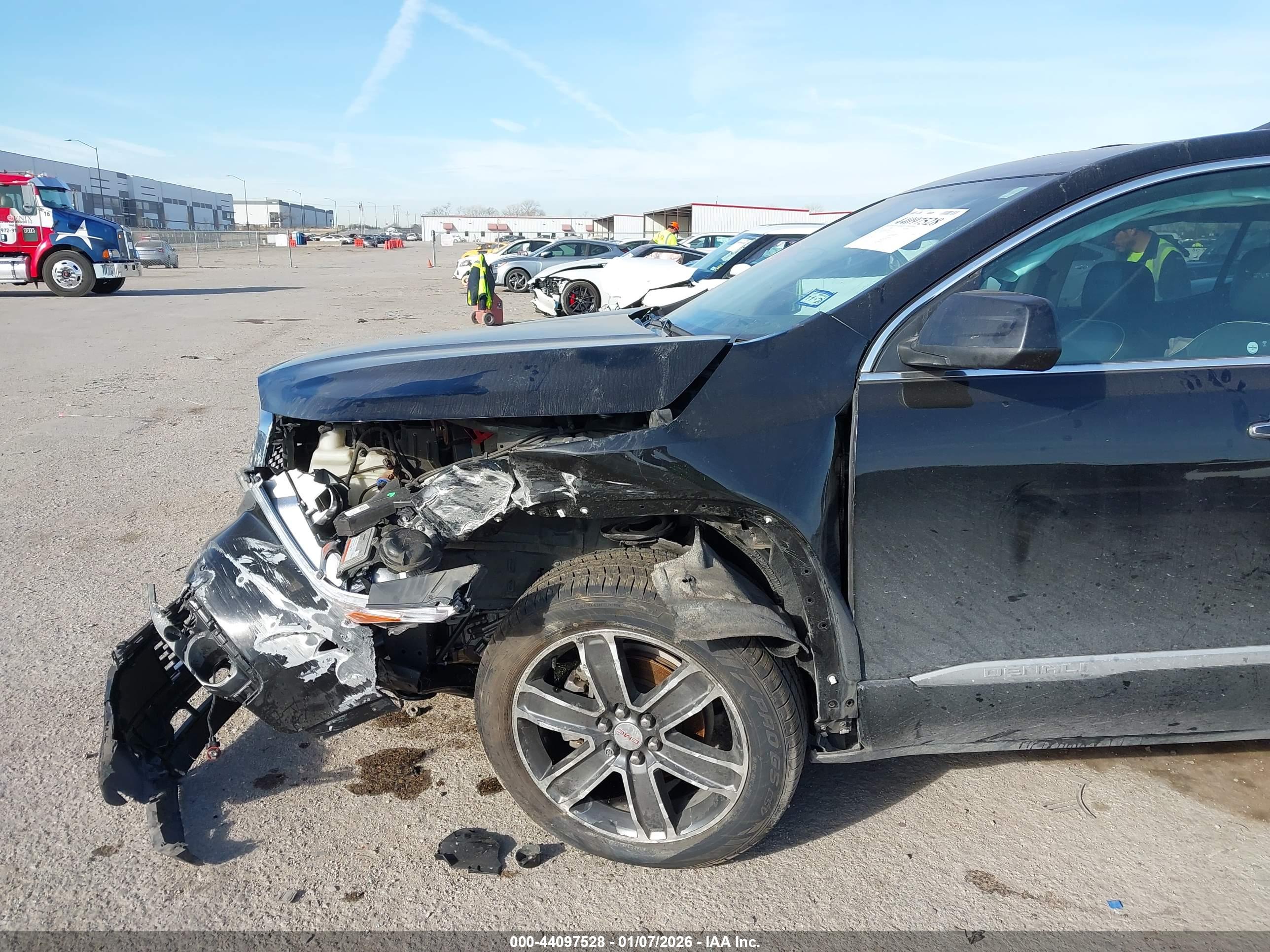 GMC ACADIA image 6