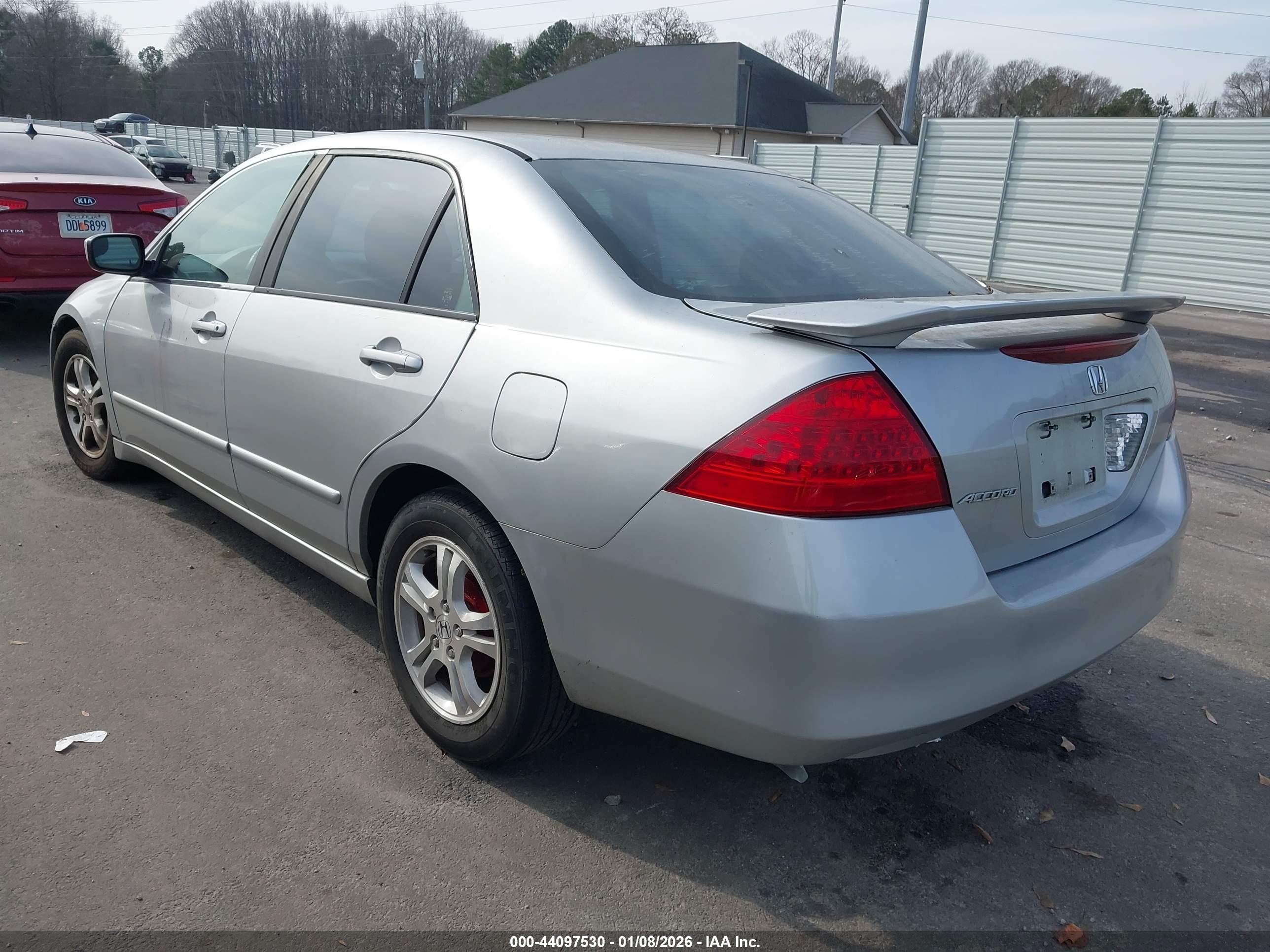 HONDA ACCORD image 3