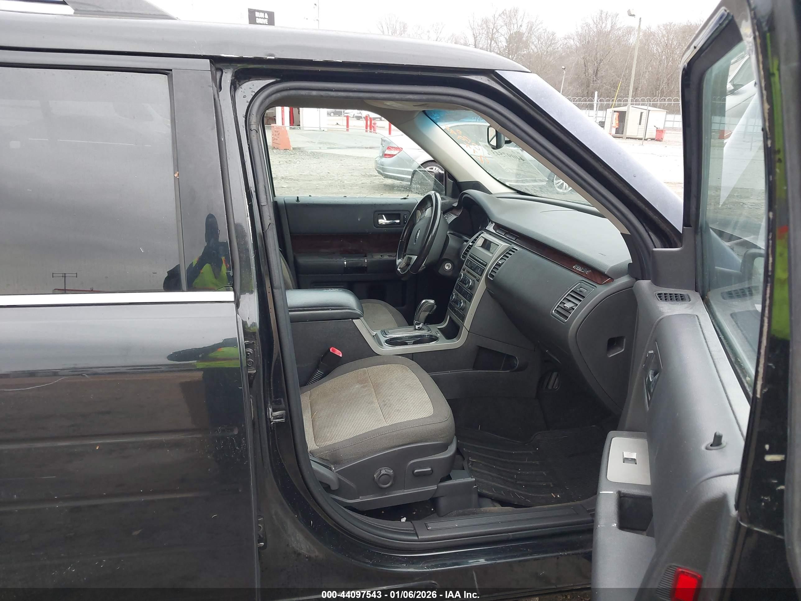 FORD FLEX image 5