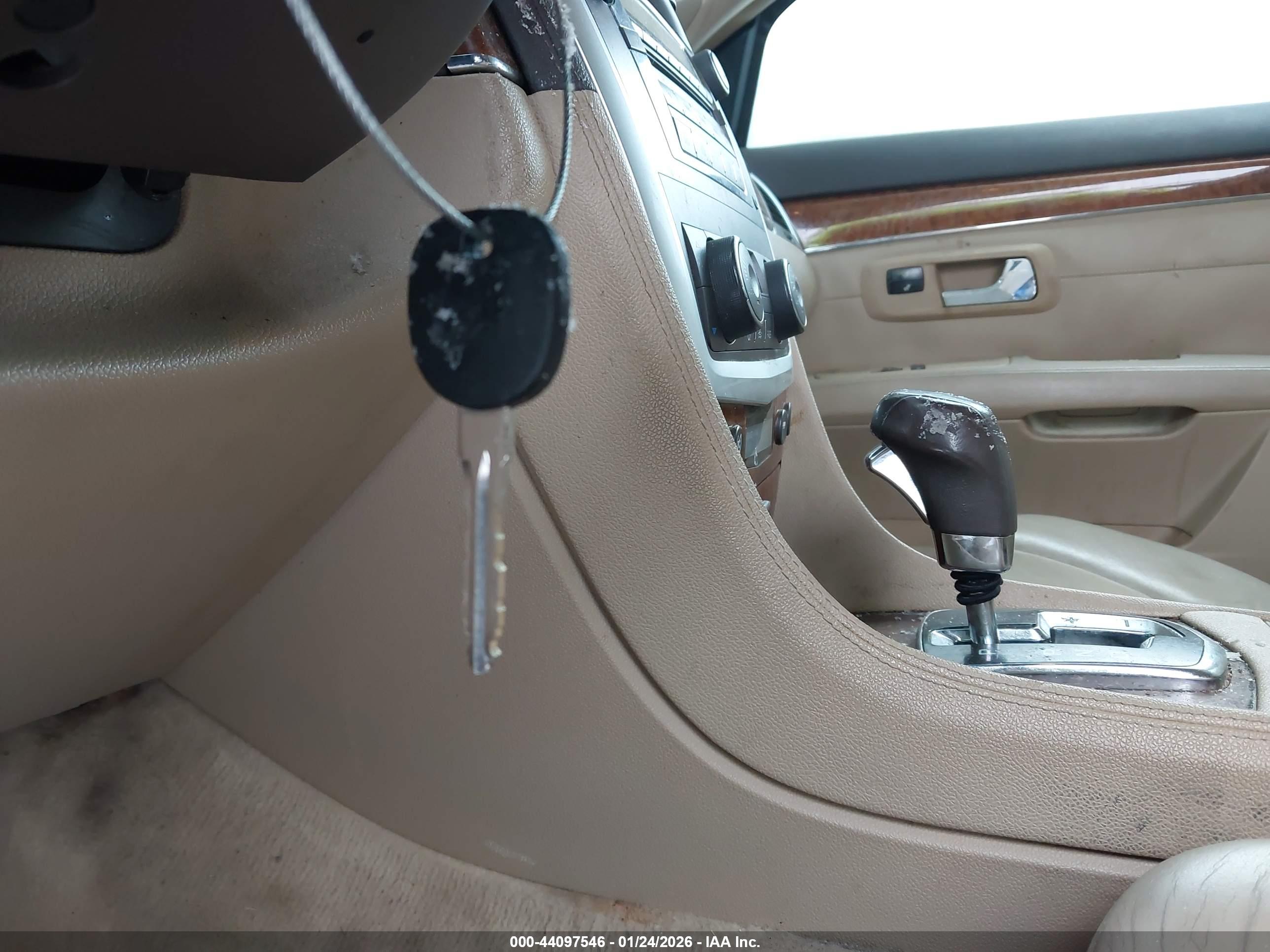 CADILLAC SRX image 11