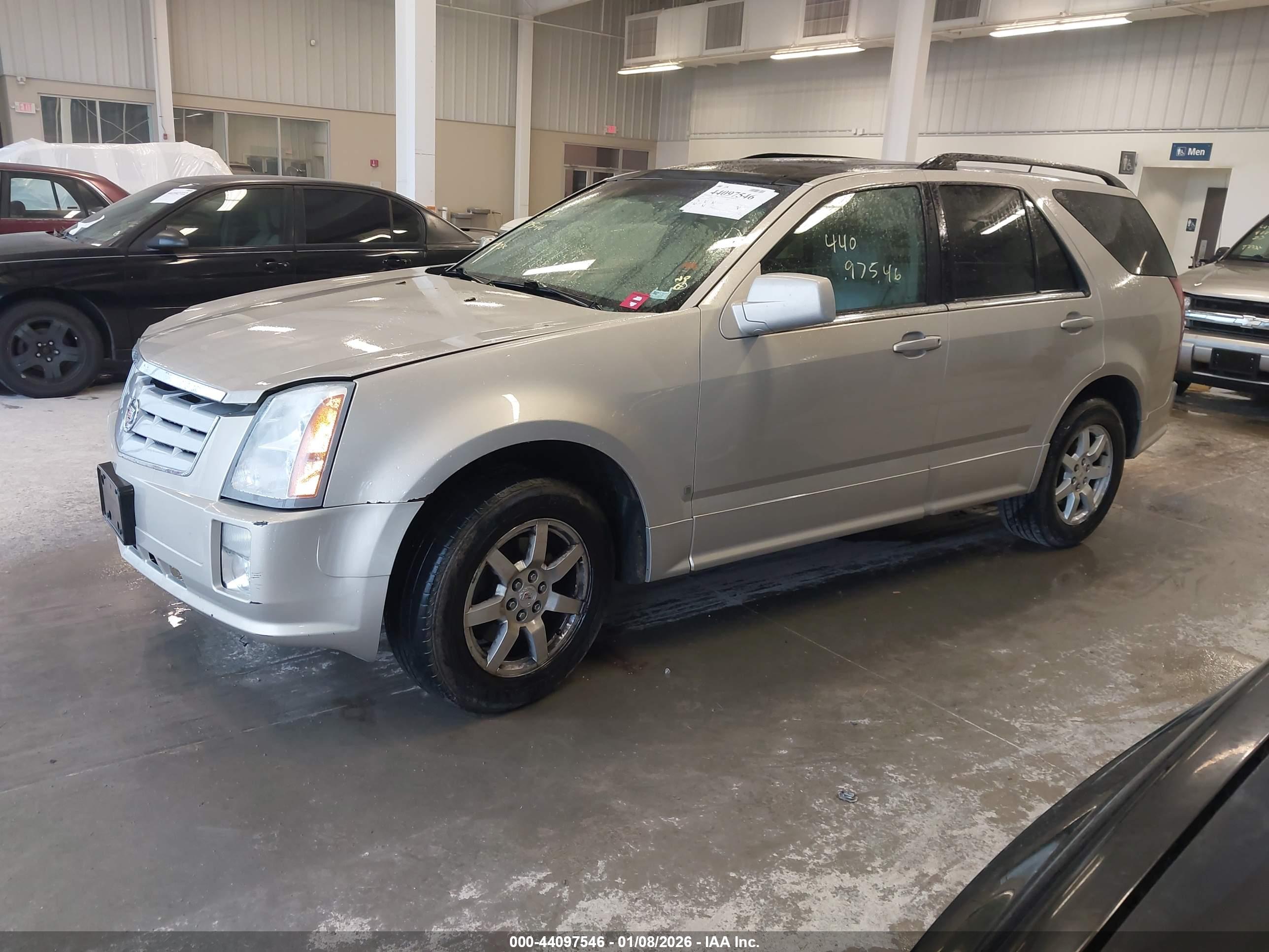 CADILLAC SRX image 2