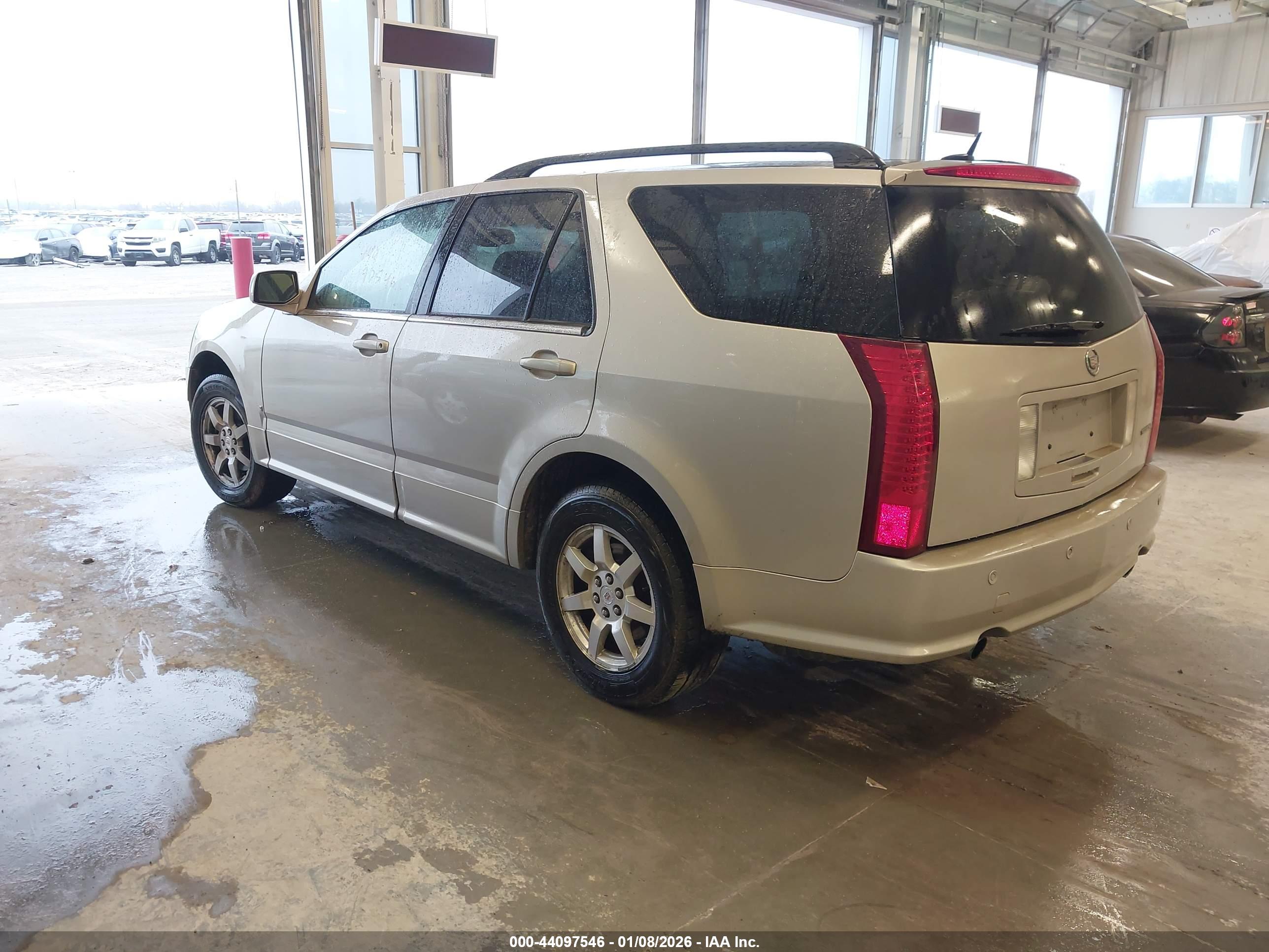 CADILLAC SRX image 3