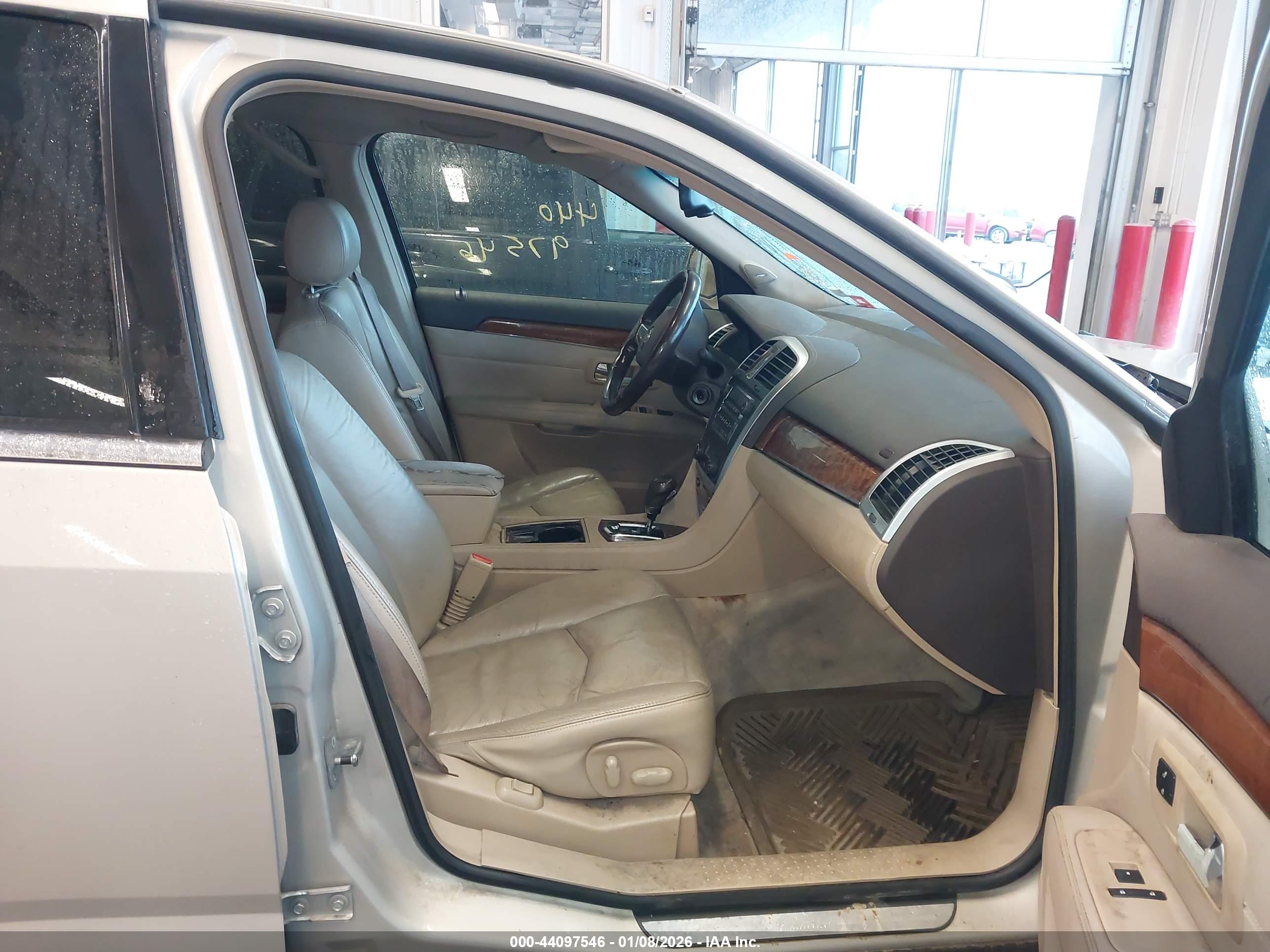CADILLAC SRX image 5