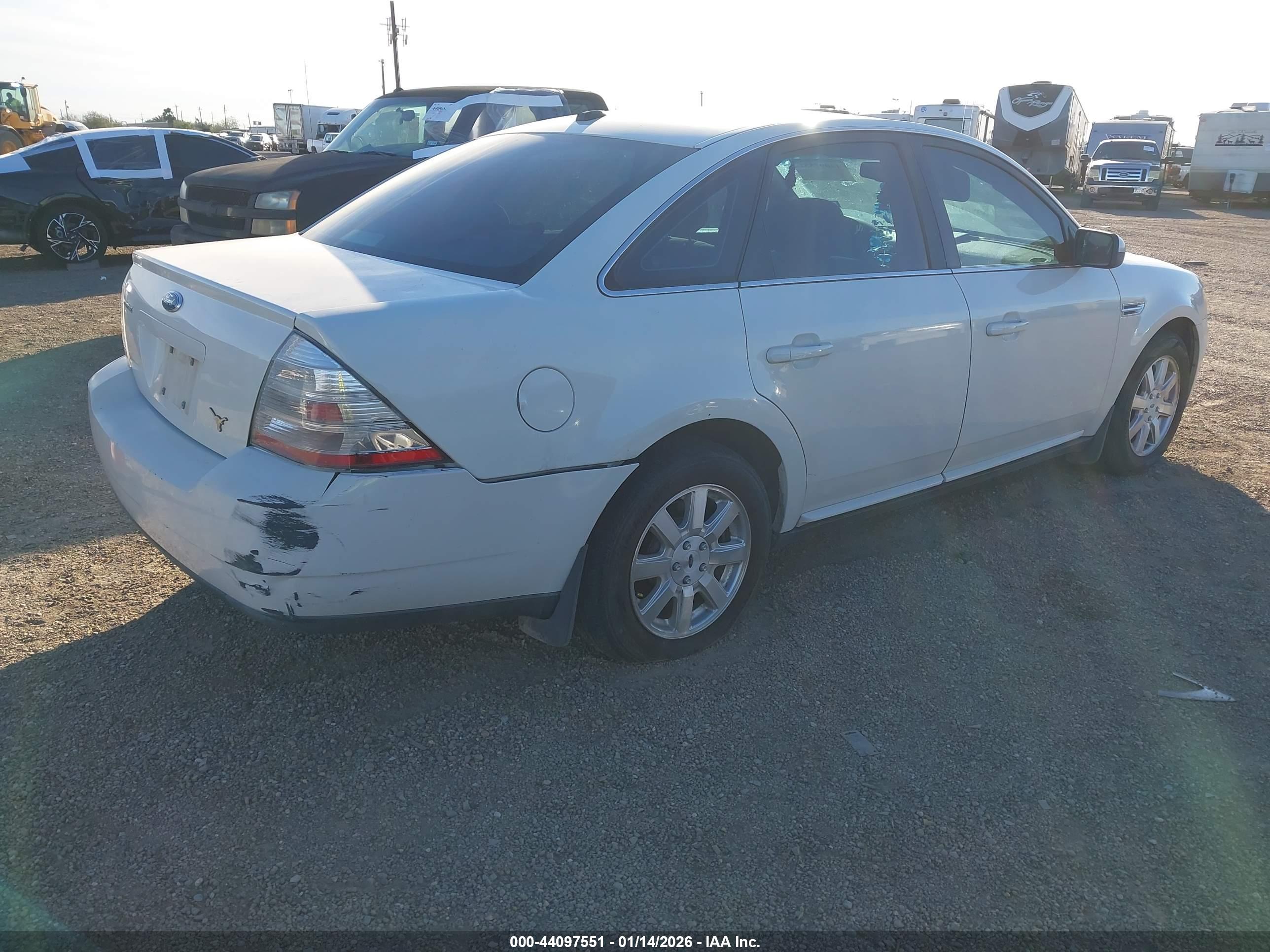 FORD TAURUS image 4