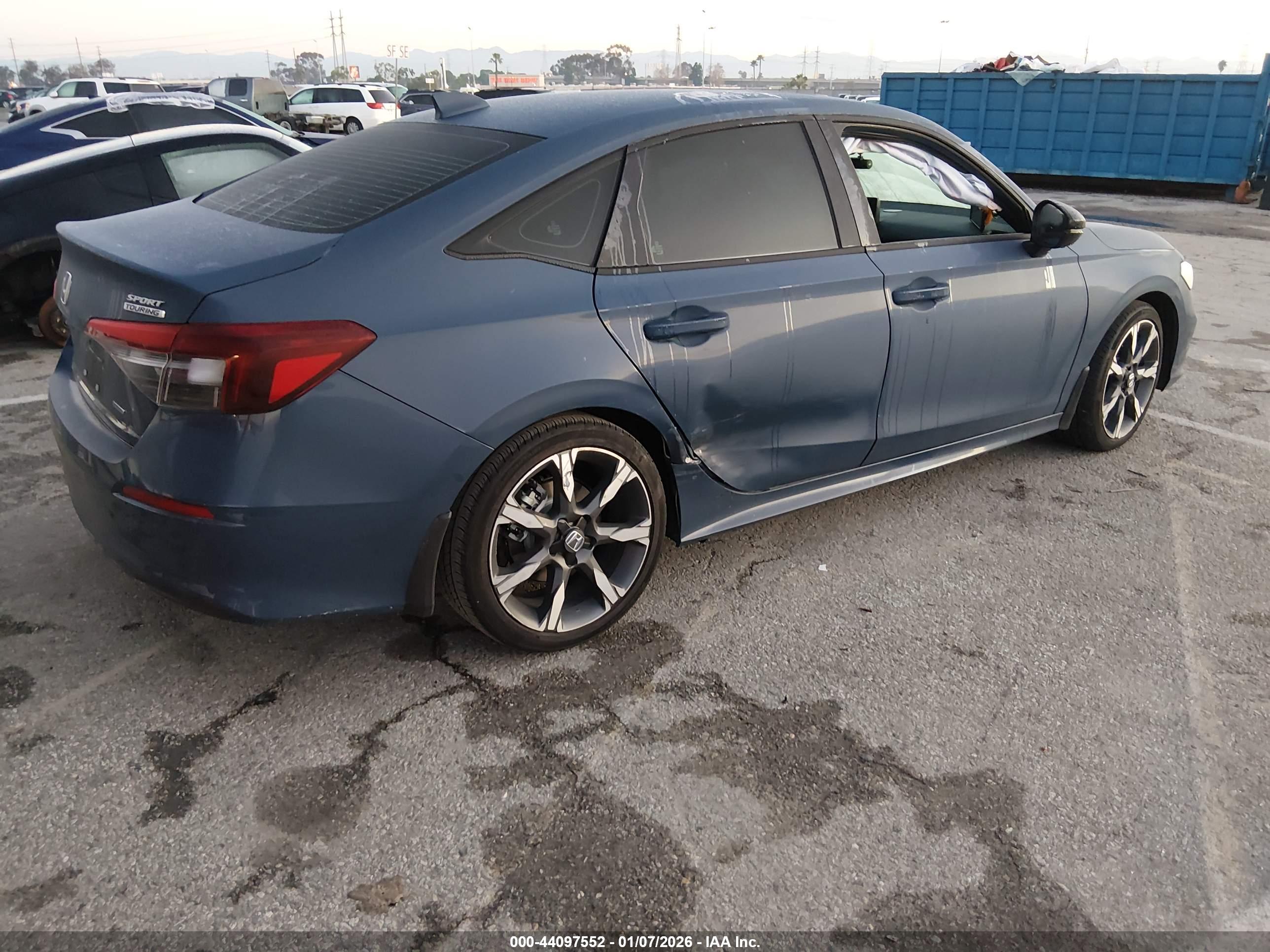 HONDA CIVIC image 4