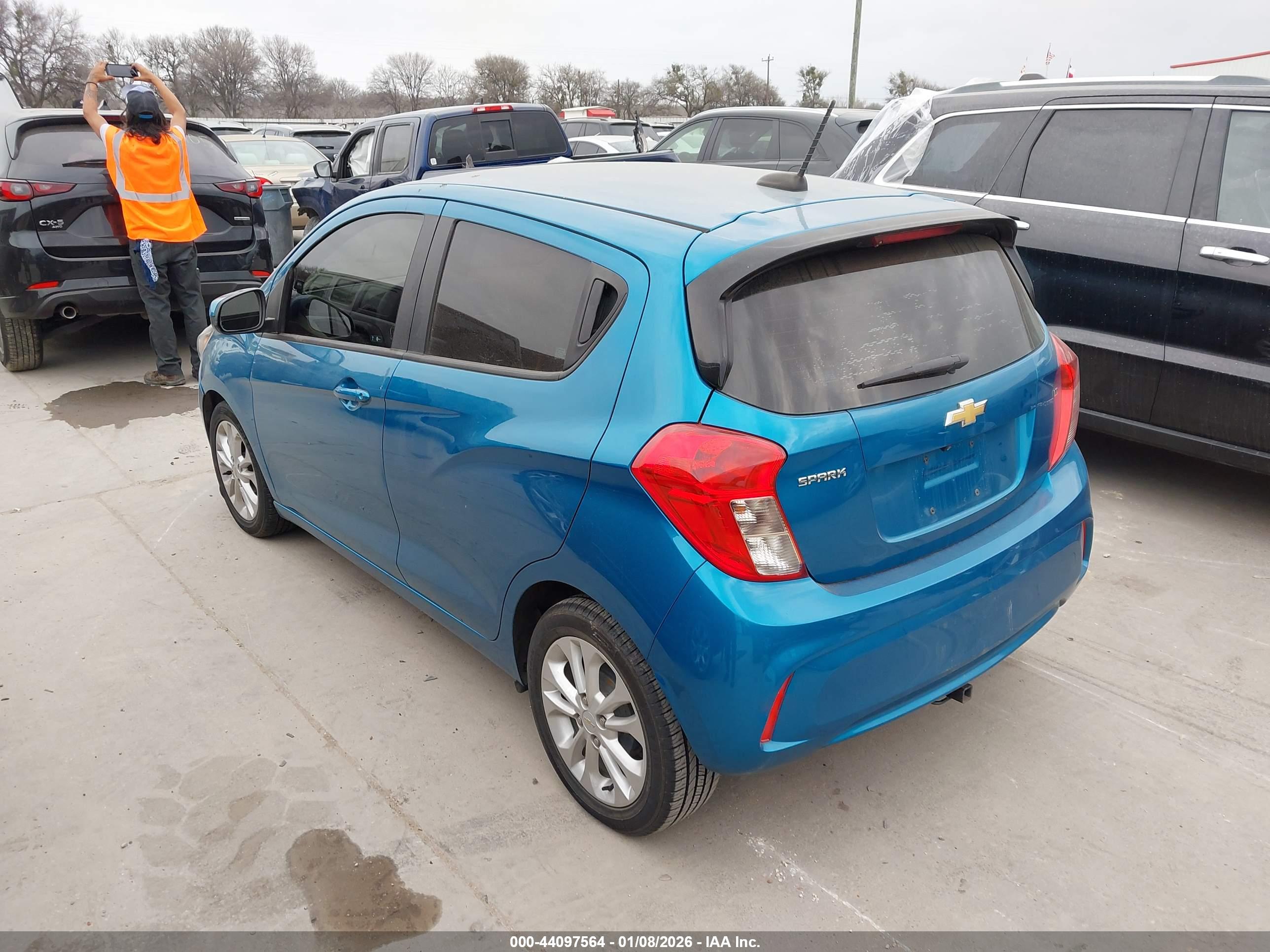 CHEVROLET SPARK image 3