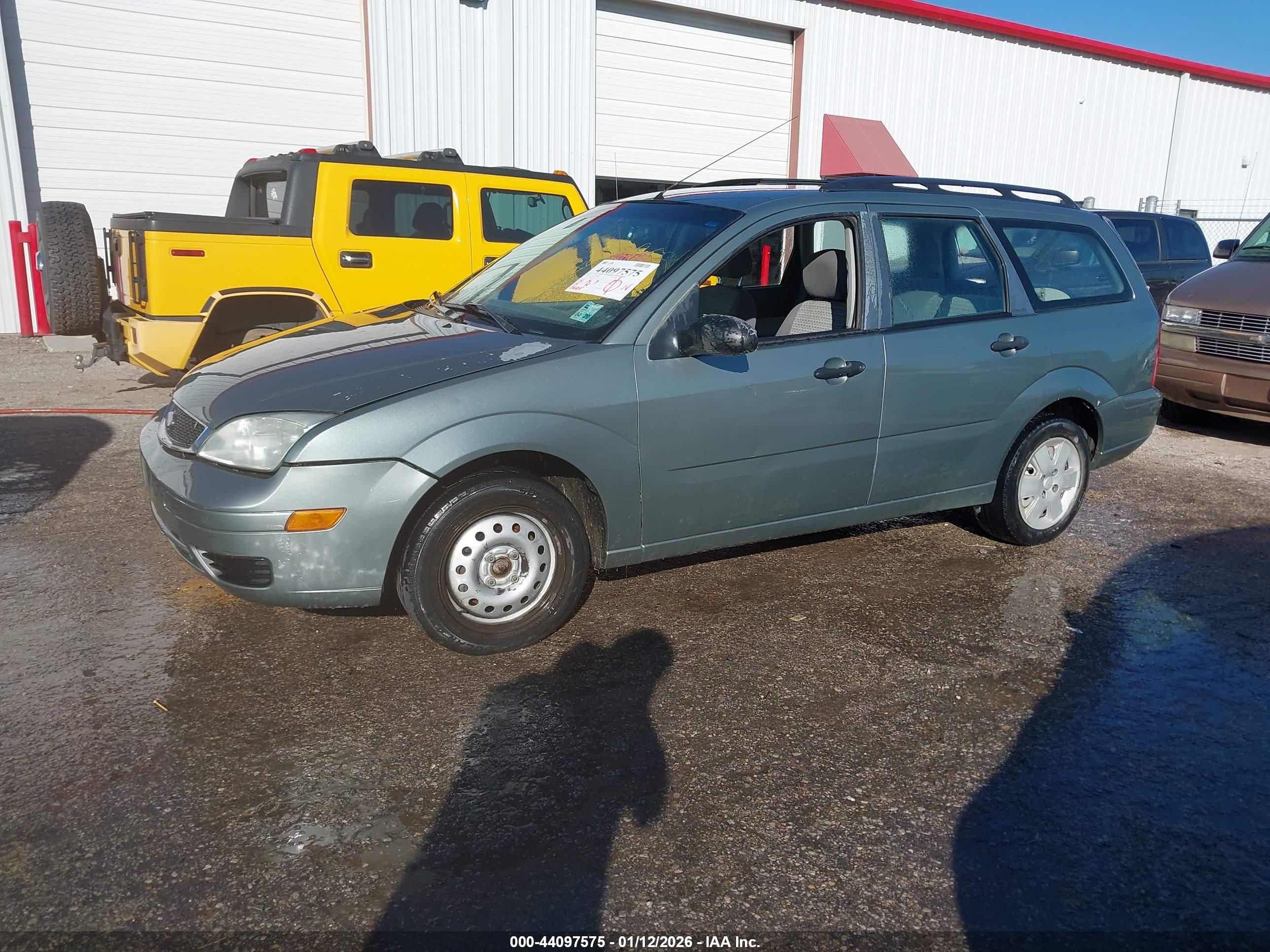 FORD FOCUS image 2