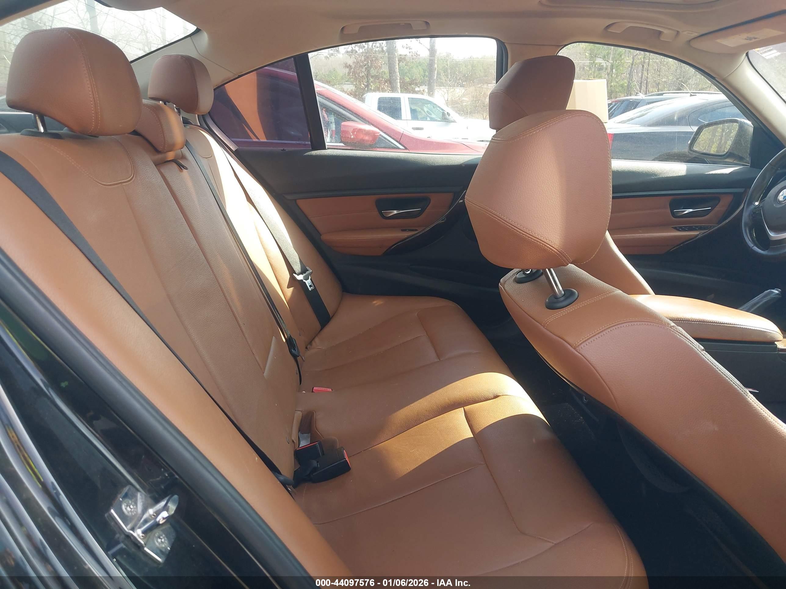 BMW 328I image 8