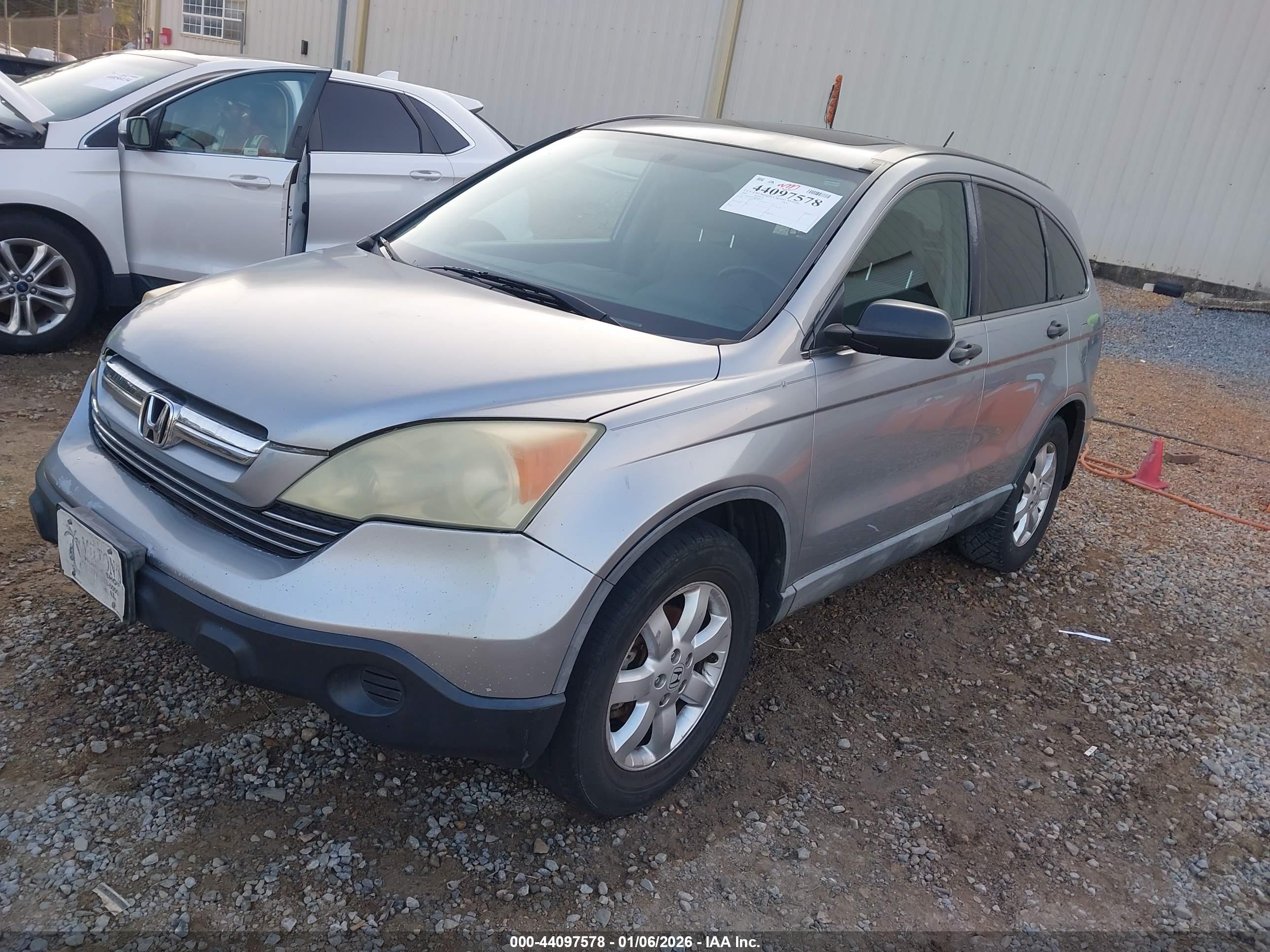 HONDA CR-V image 2