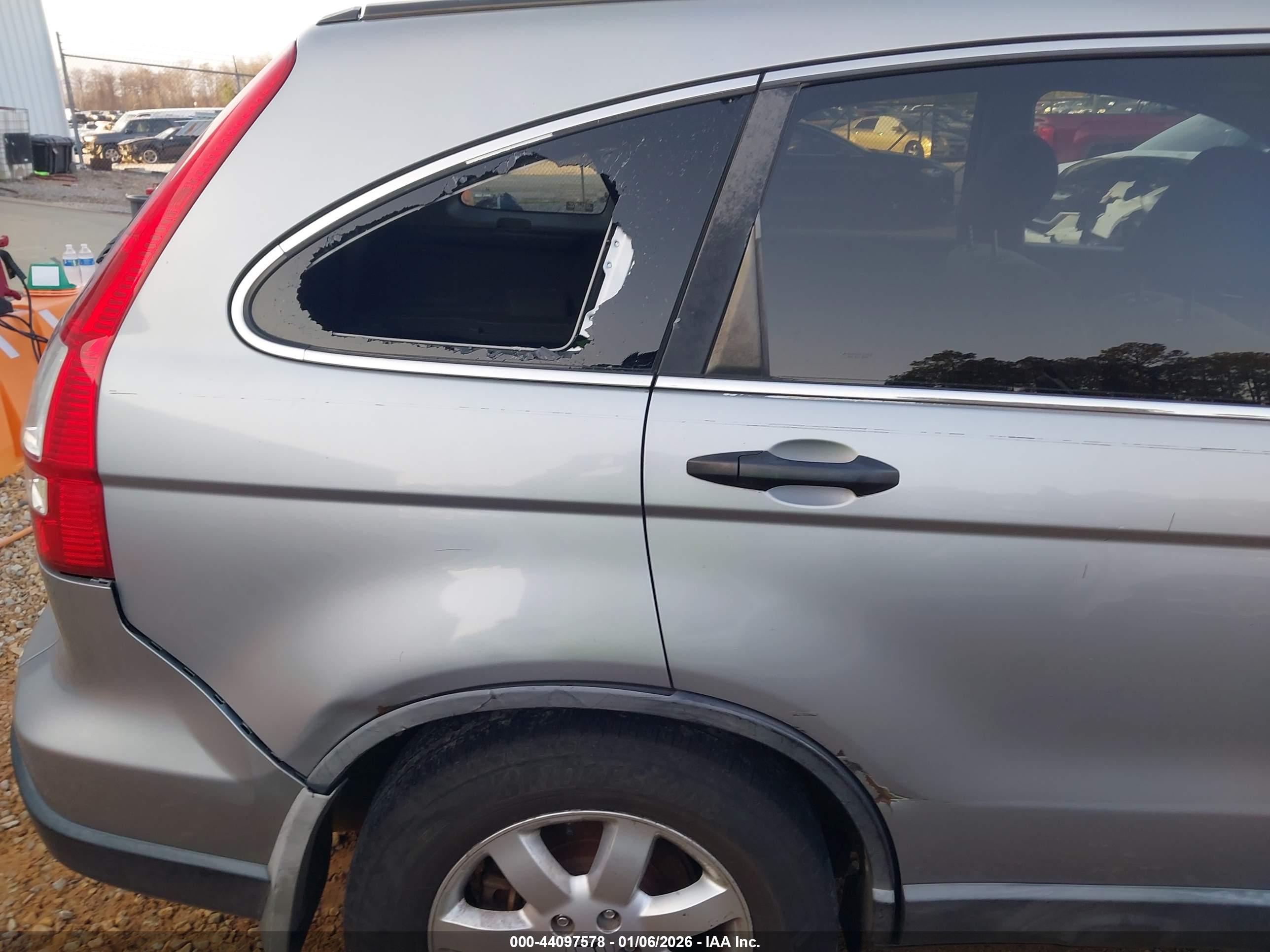 HONDA CR-V image 6