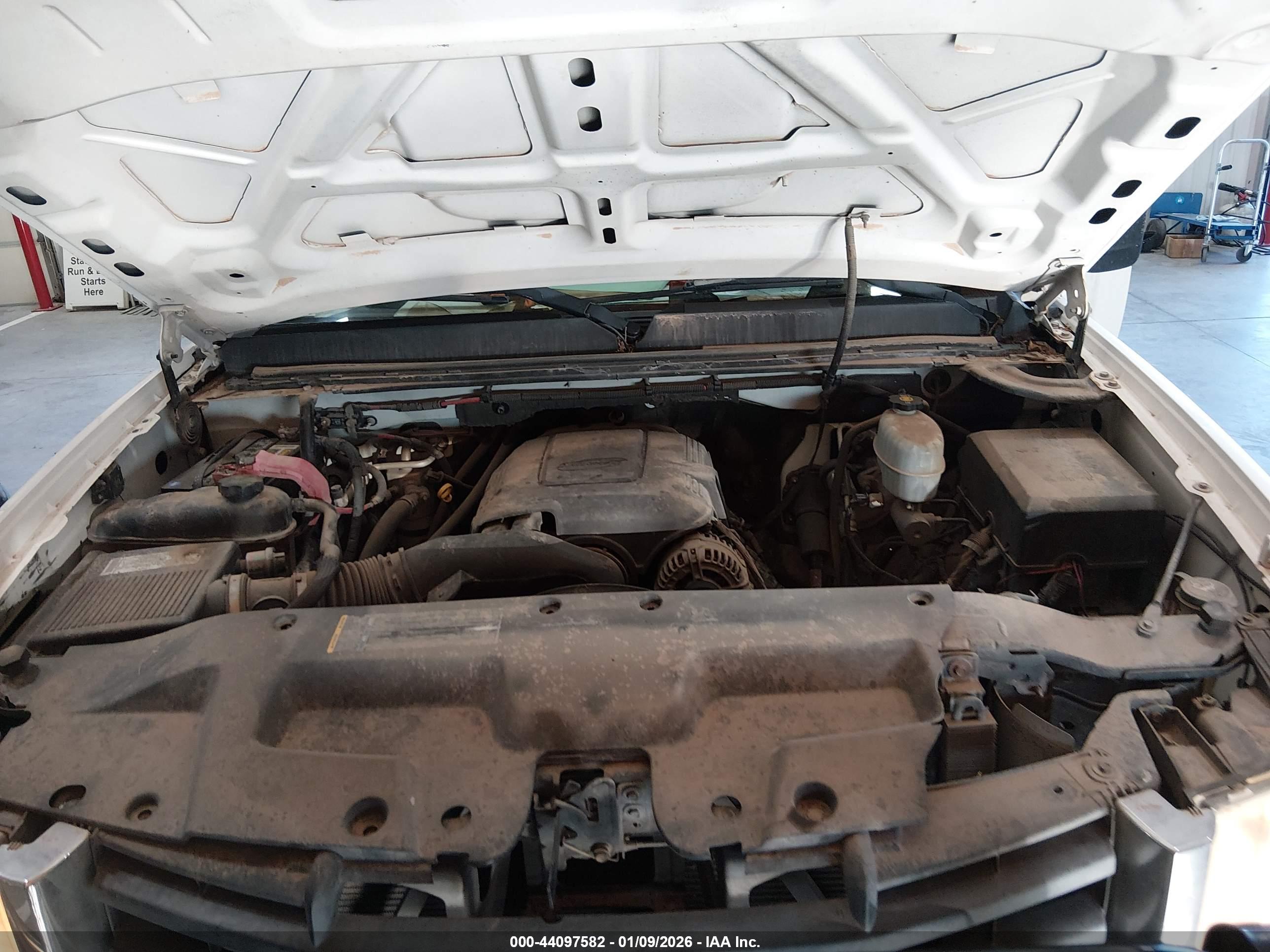 GMC SIERRA image 10
