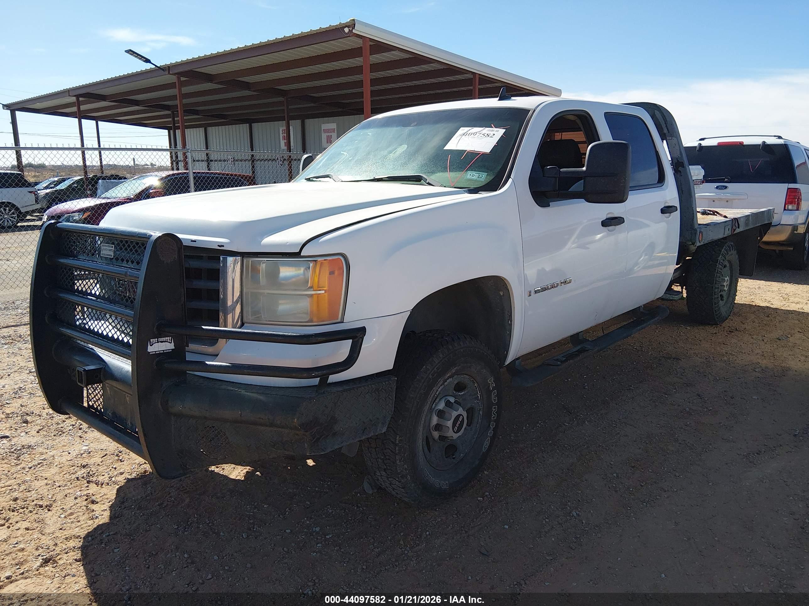 GMC SIERRA image 2