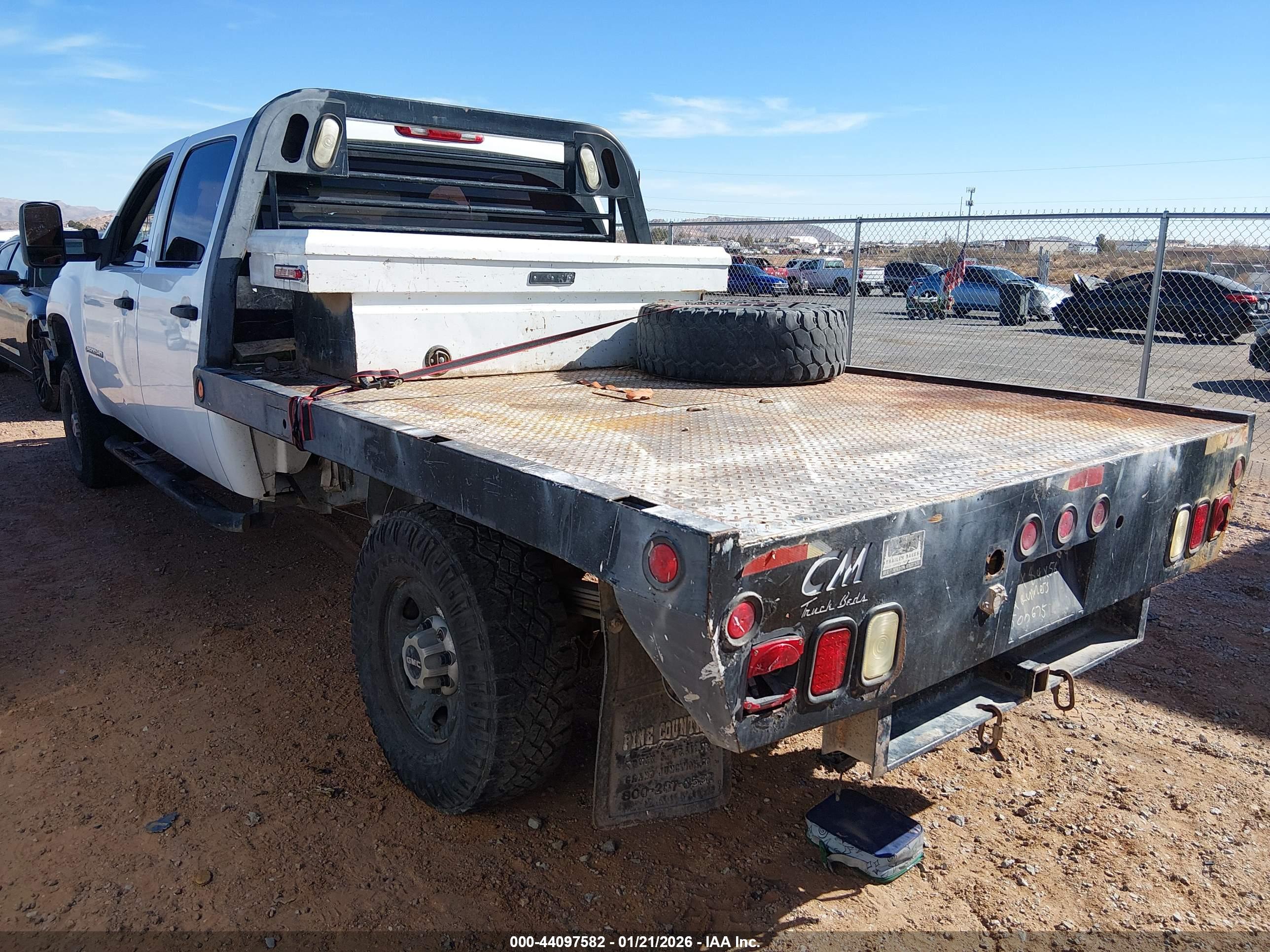 GMC SIERRA image 3