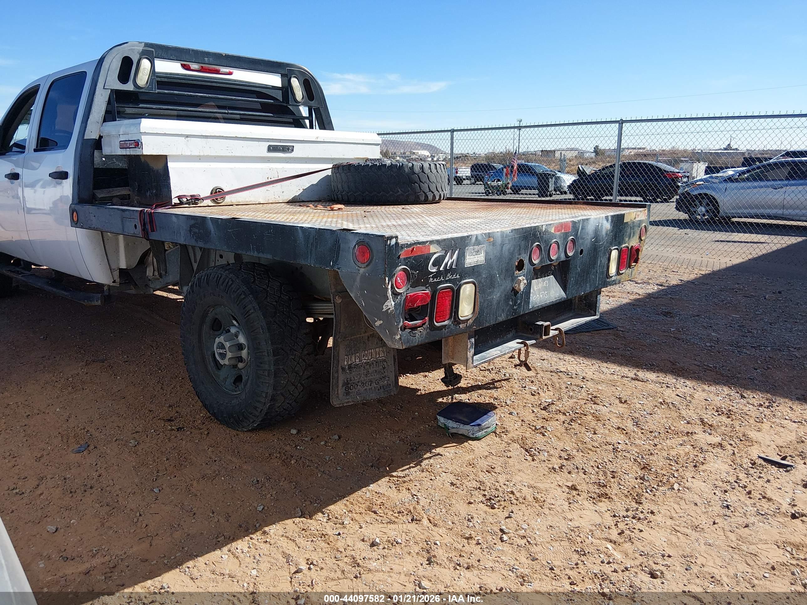 GMC SIERRA image 6