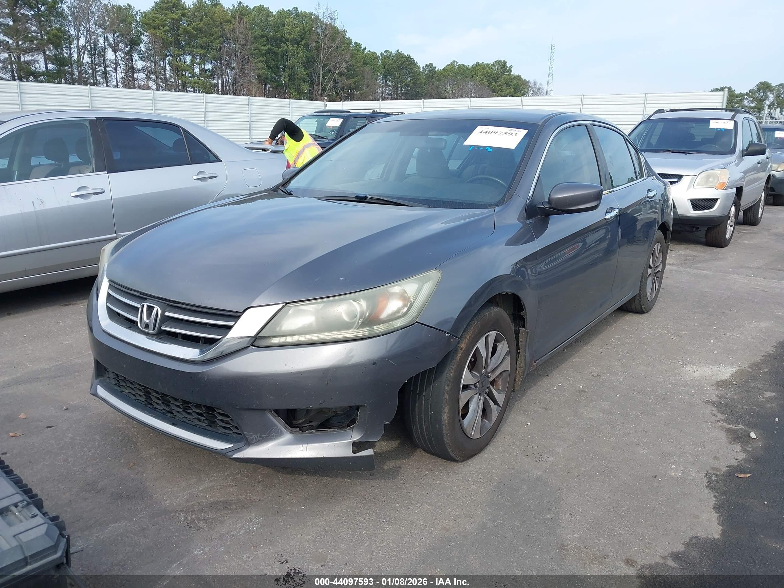 HONDA ACCORD image 2