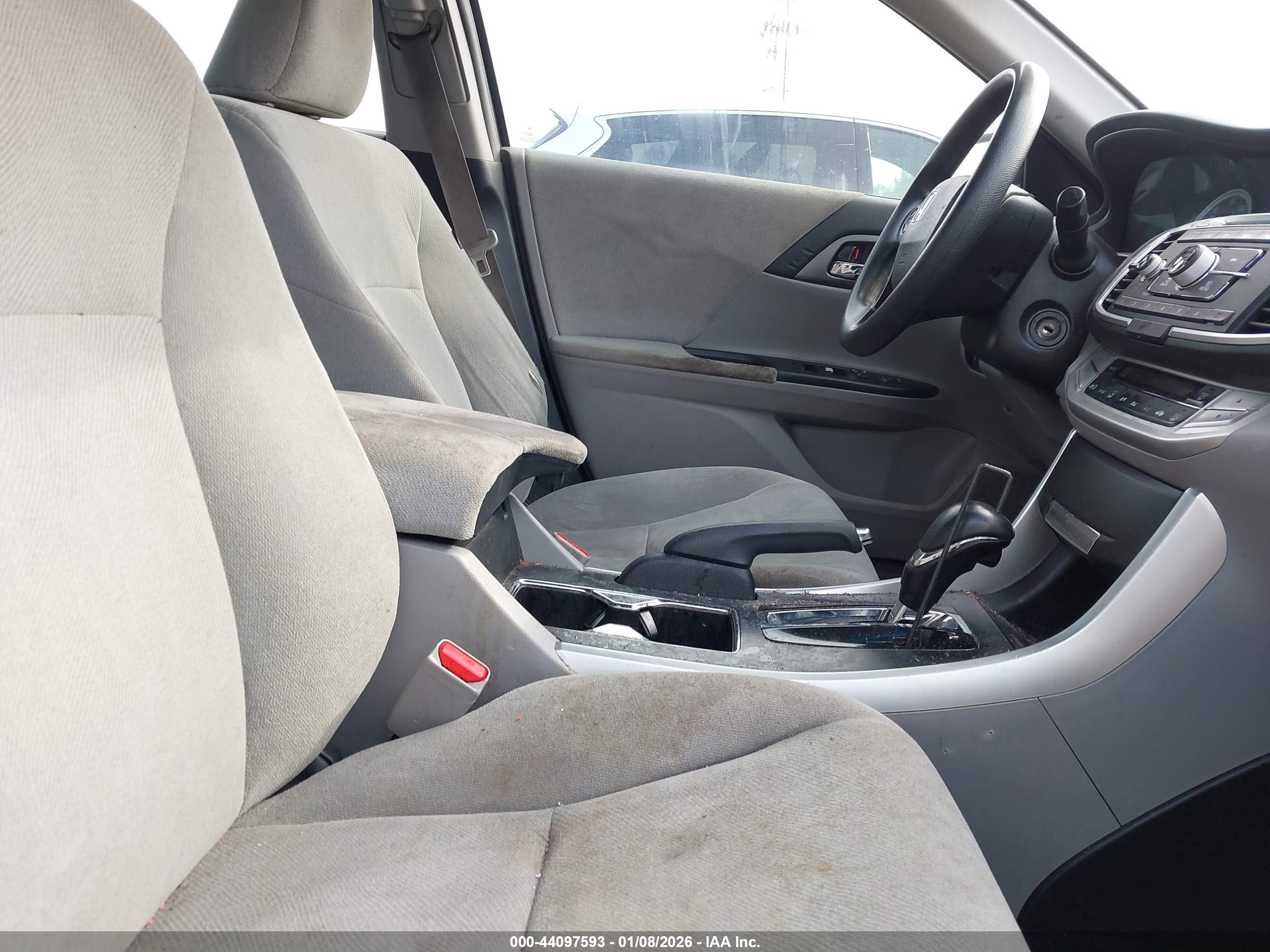 HONDA ACCORD image 5