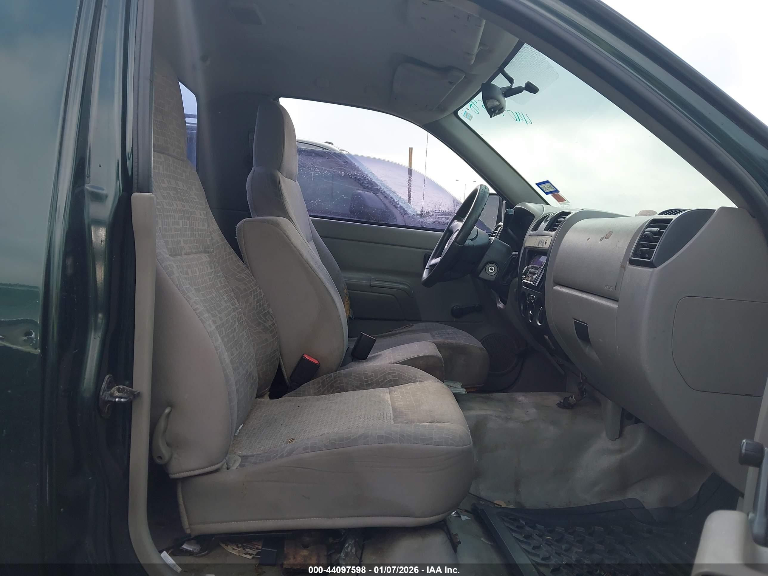 CHEVROLET COLORADO image 5