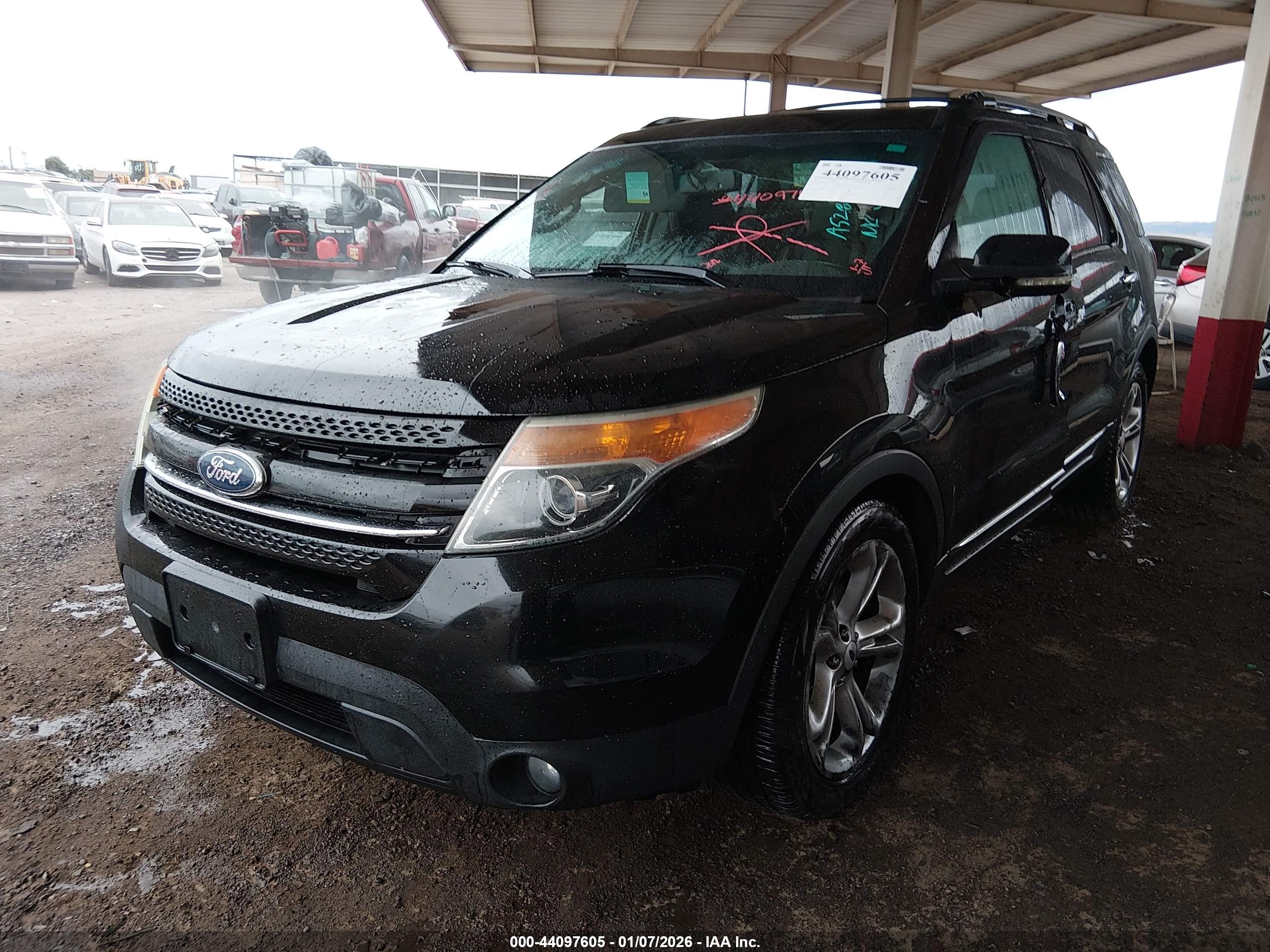 FORD EXPLORER image 2