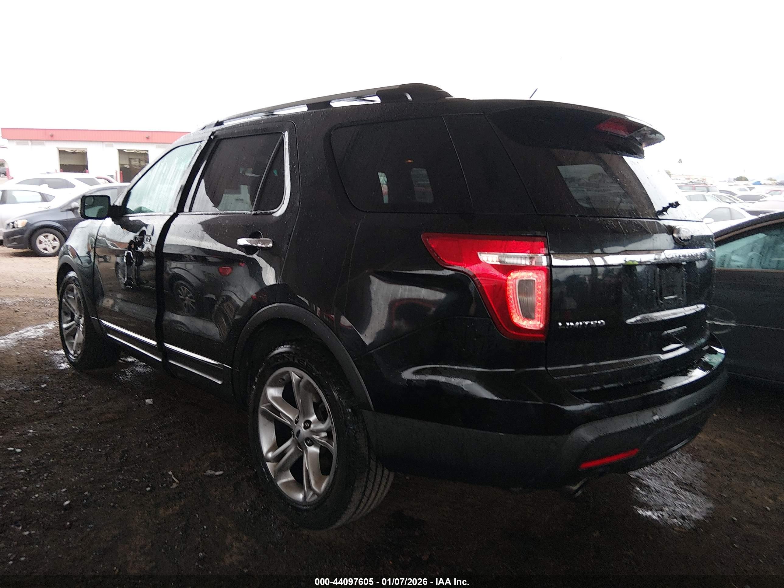 FORD EXPLORER image 3