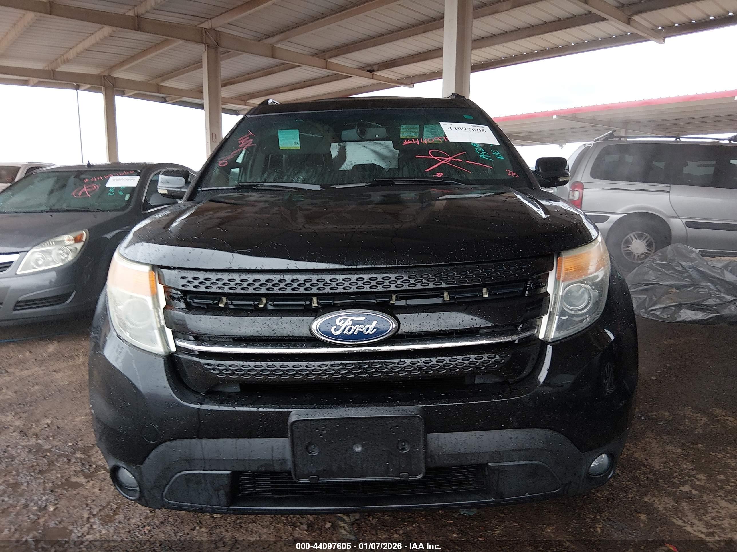FORD EXPLORER image 6