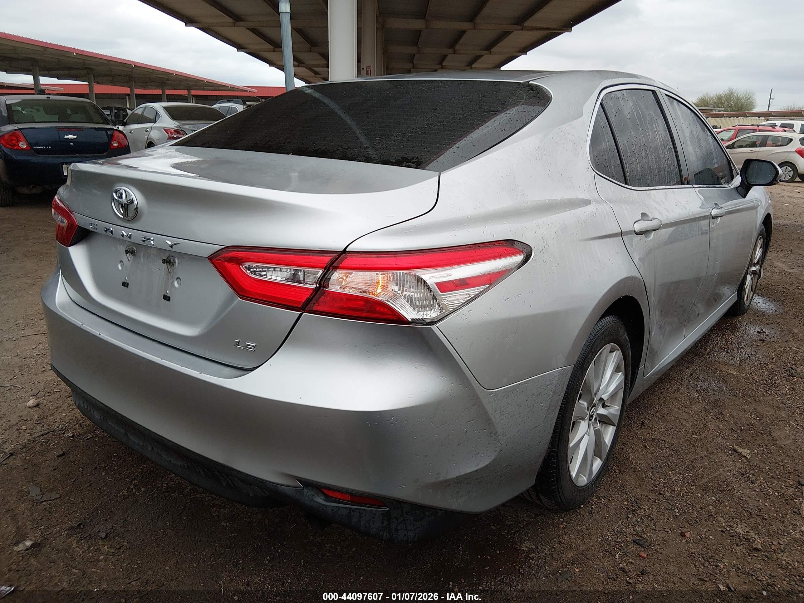 TOYOTA CAMRY image 4