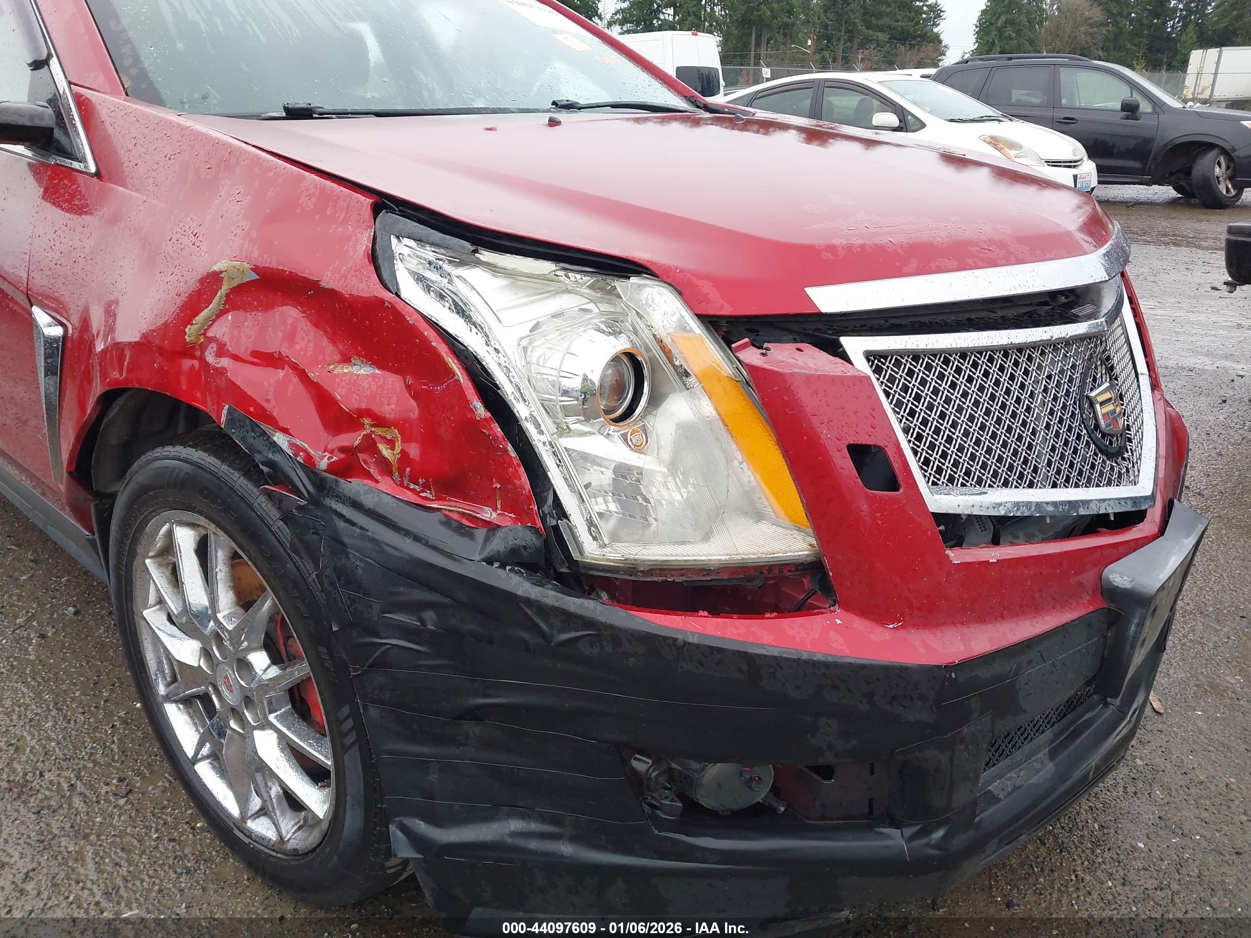 CADILLAC SRX image 6