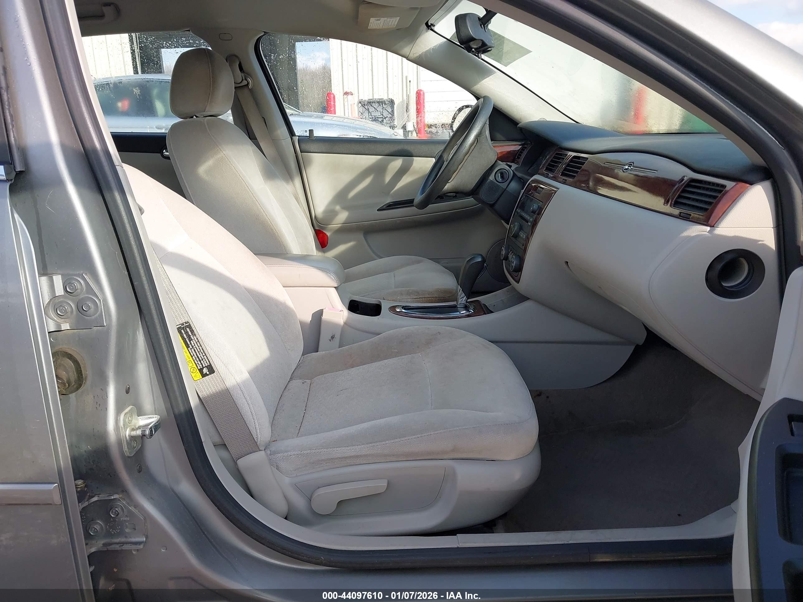 CHEVROLET IMPALA image 5