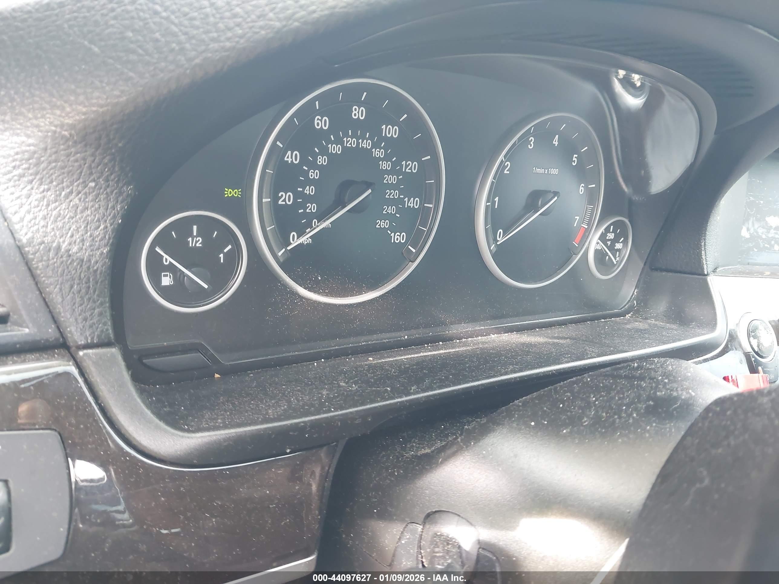BMW 528I image 7