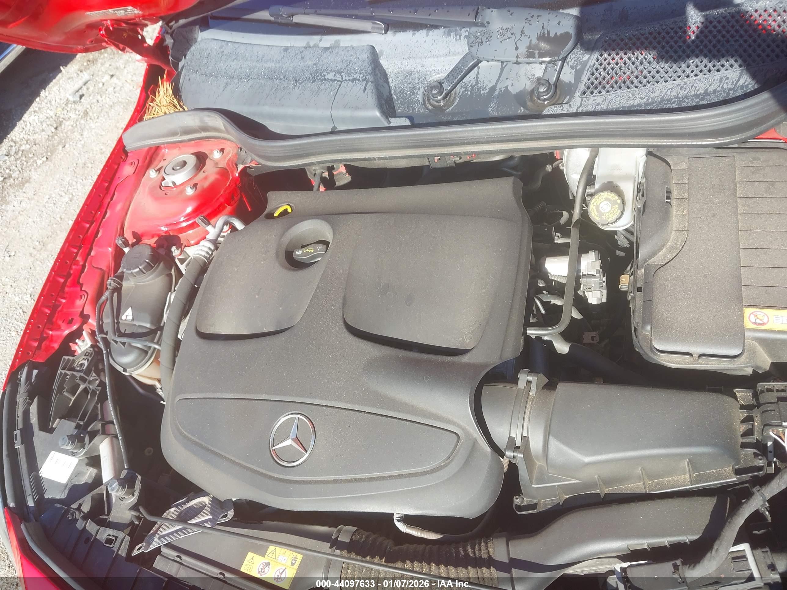 MERCEDES-BENZ GLA image 10