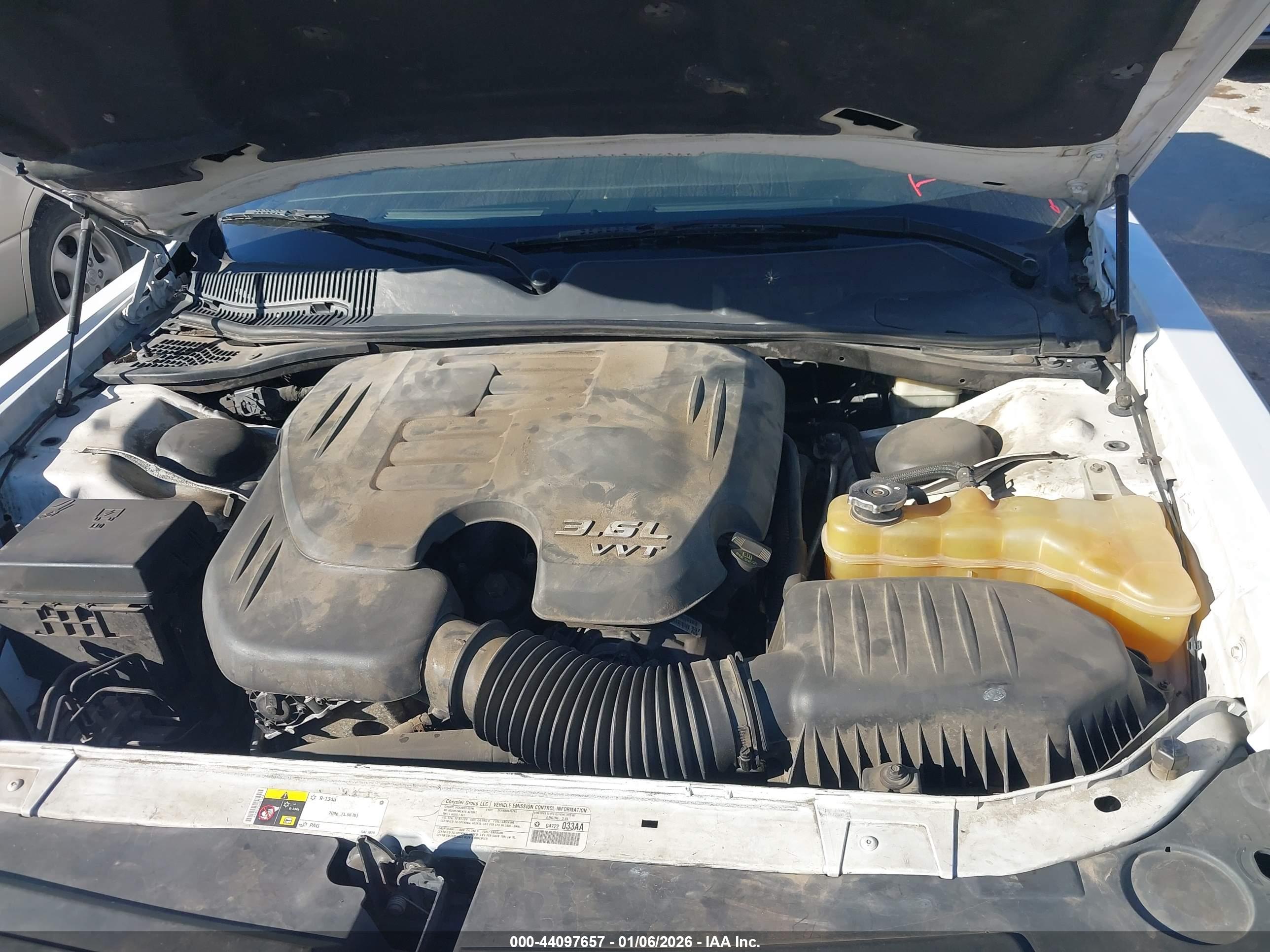 DODGE CHALLENGER image 10