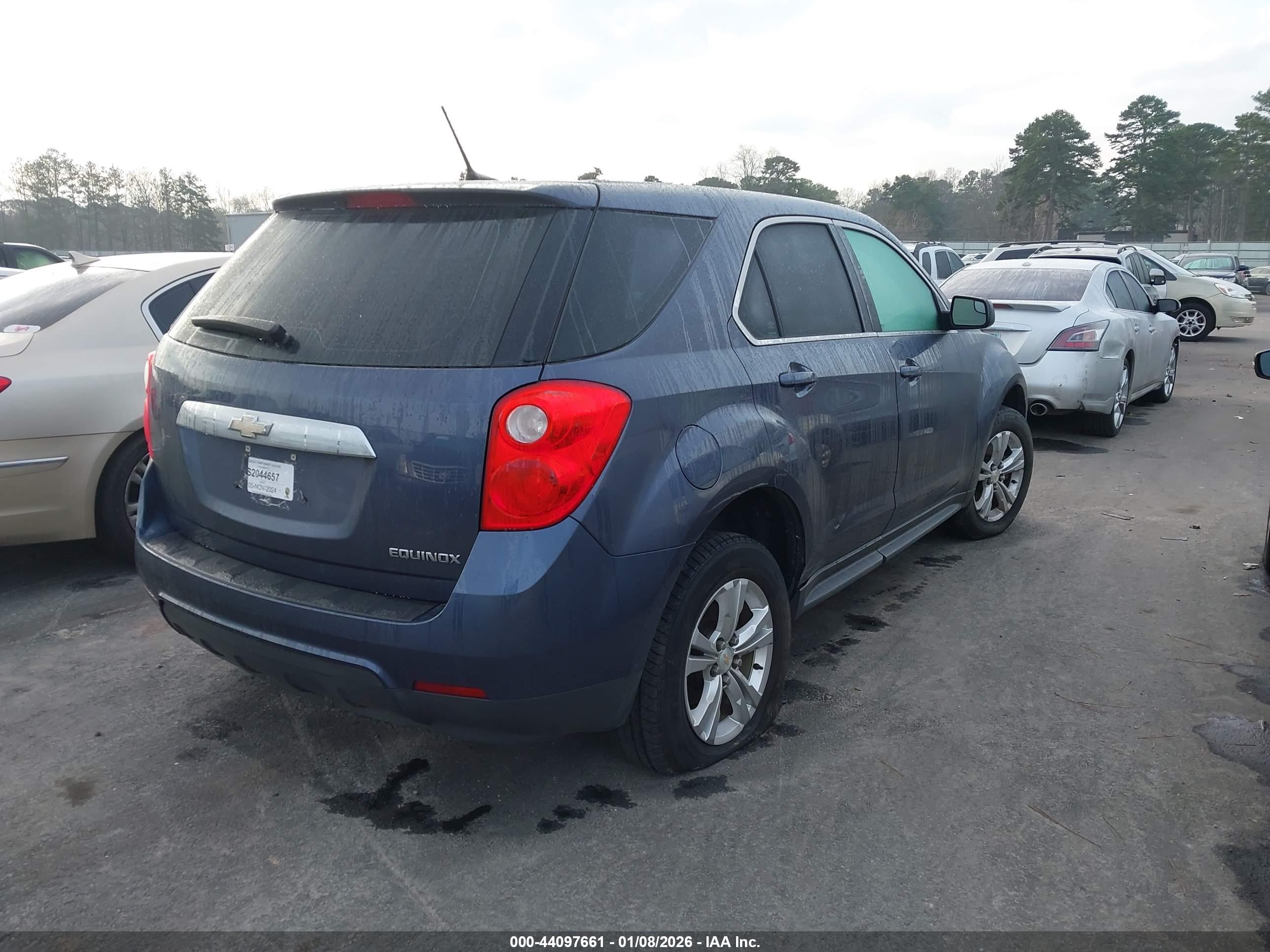 CHEVROLET EQUINOX image 4