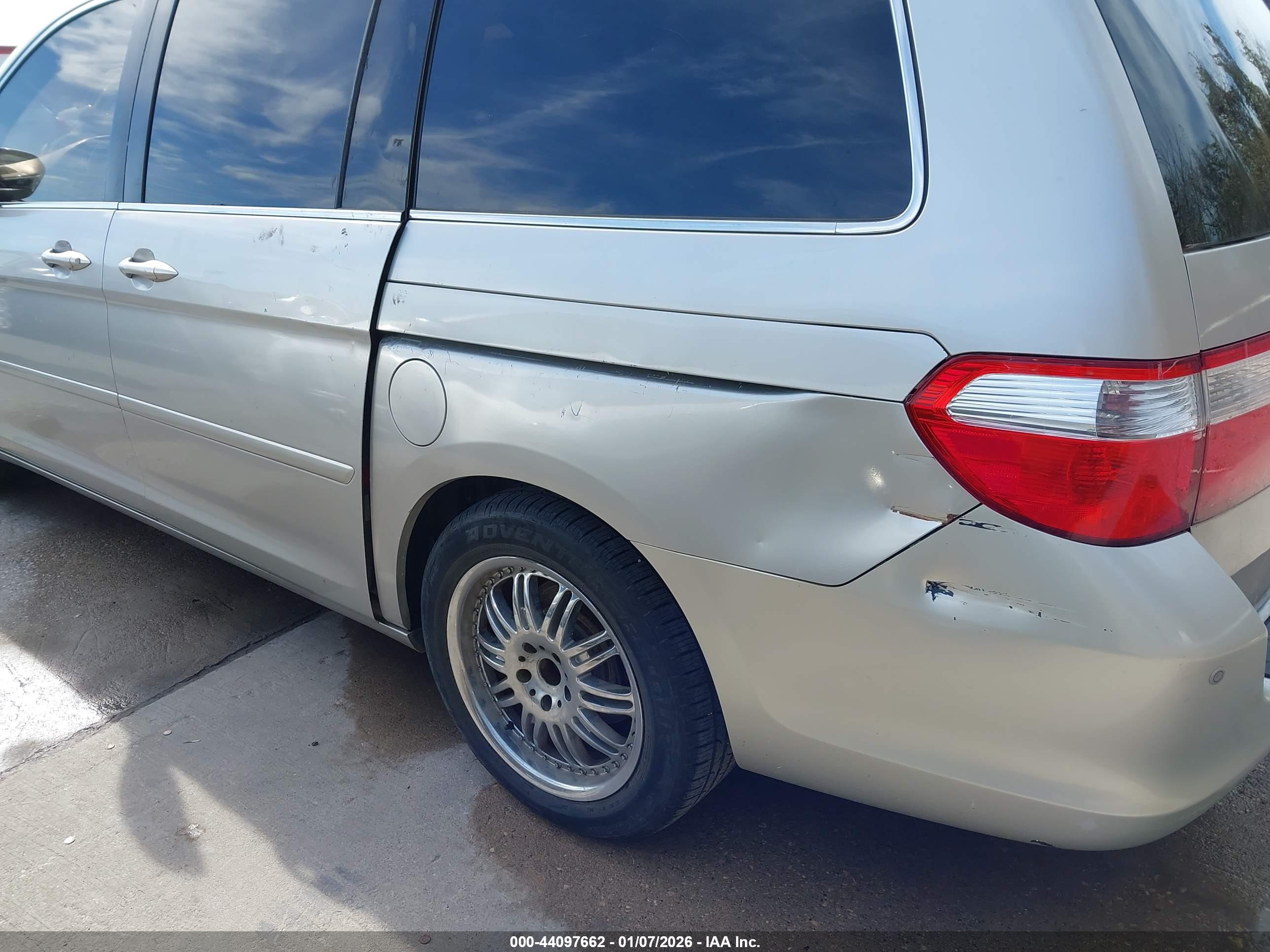 HONDA ODYSSEY image 6