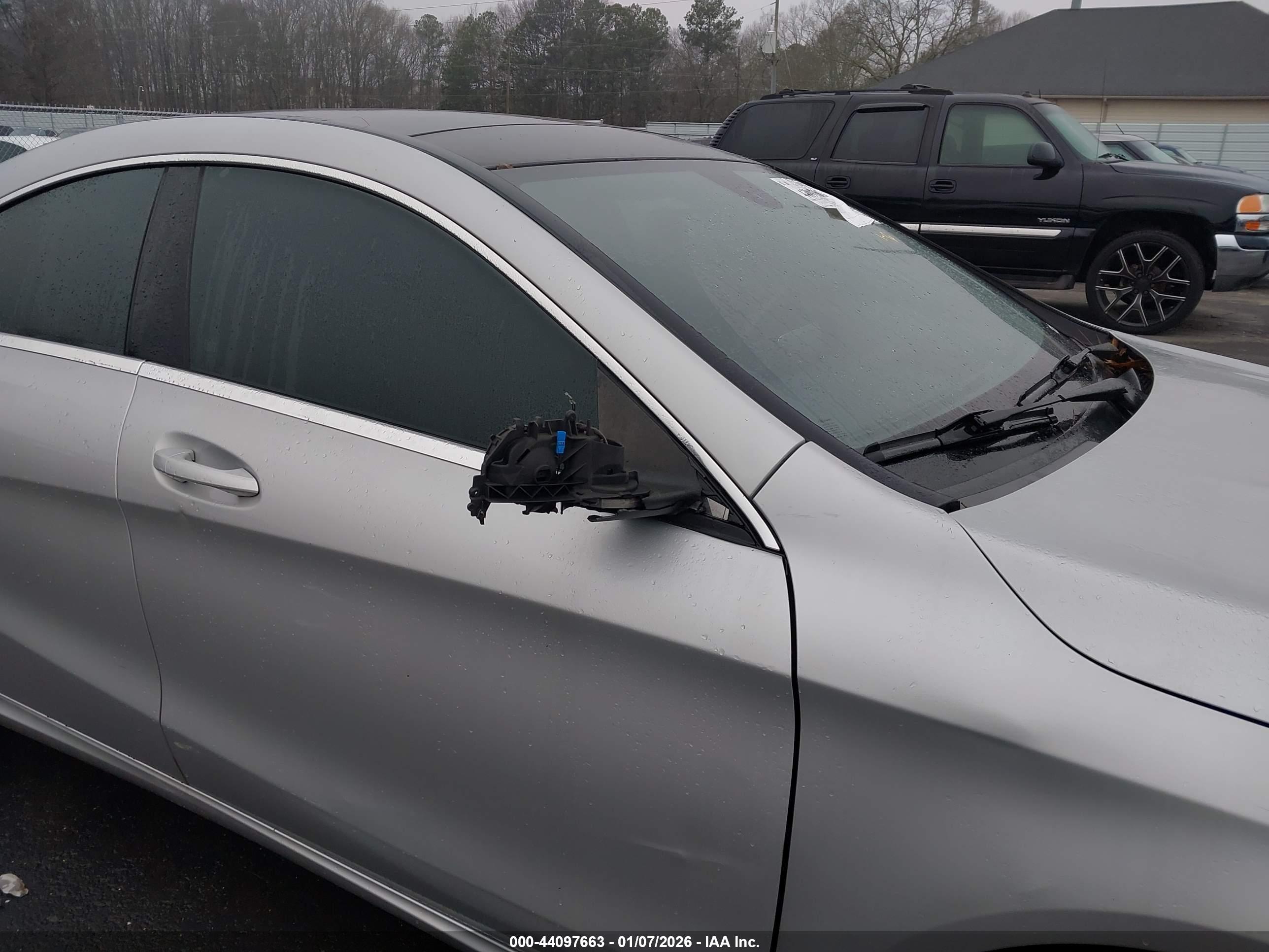 MERCEDES-BENZ CLA image 6