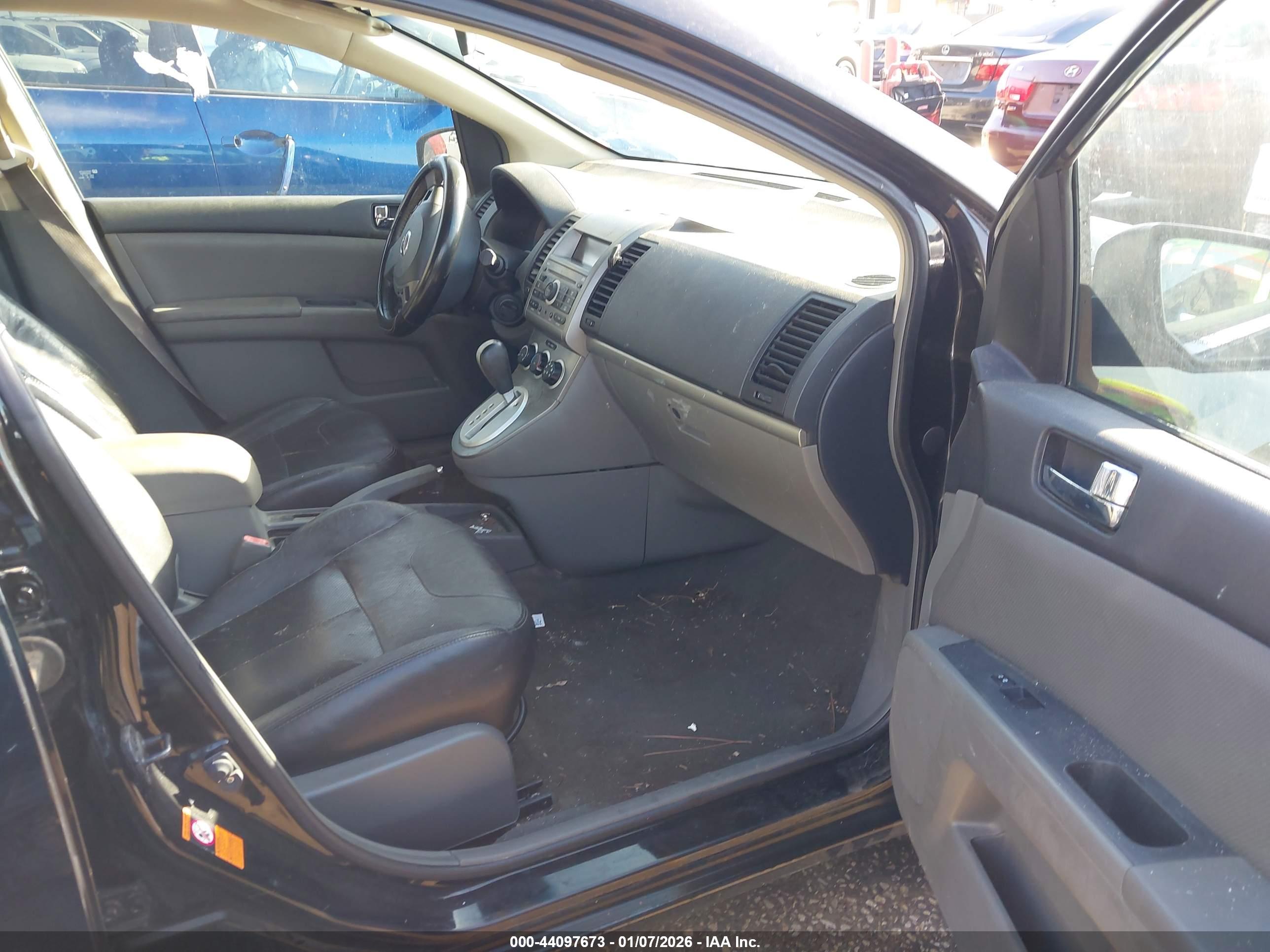 NISSAN SENTRA image 5