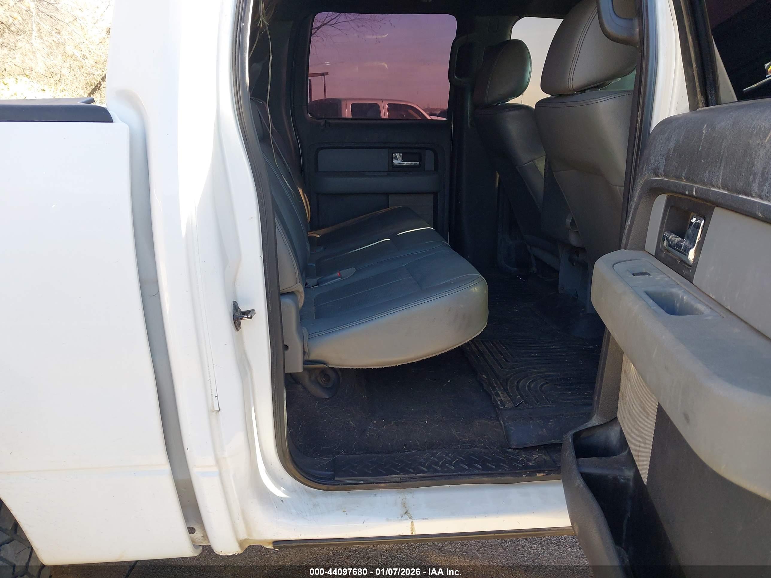 FORD F-150 image 8