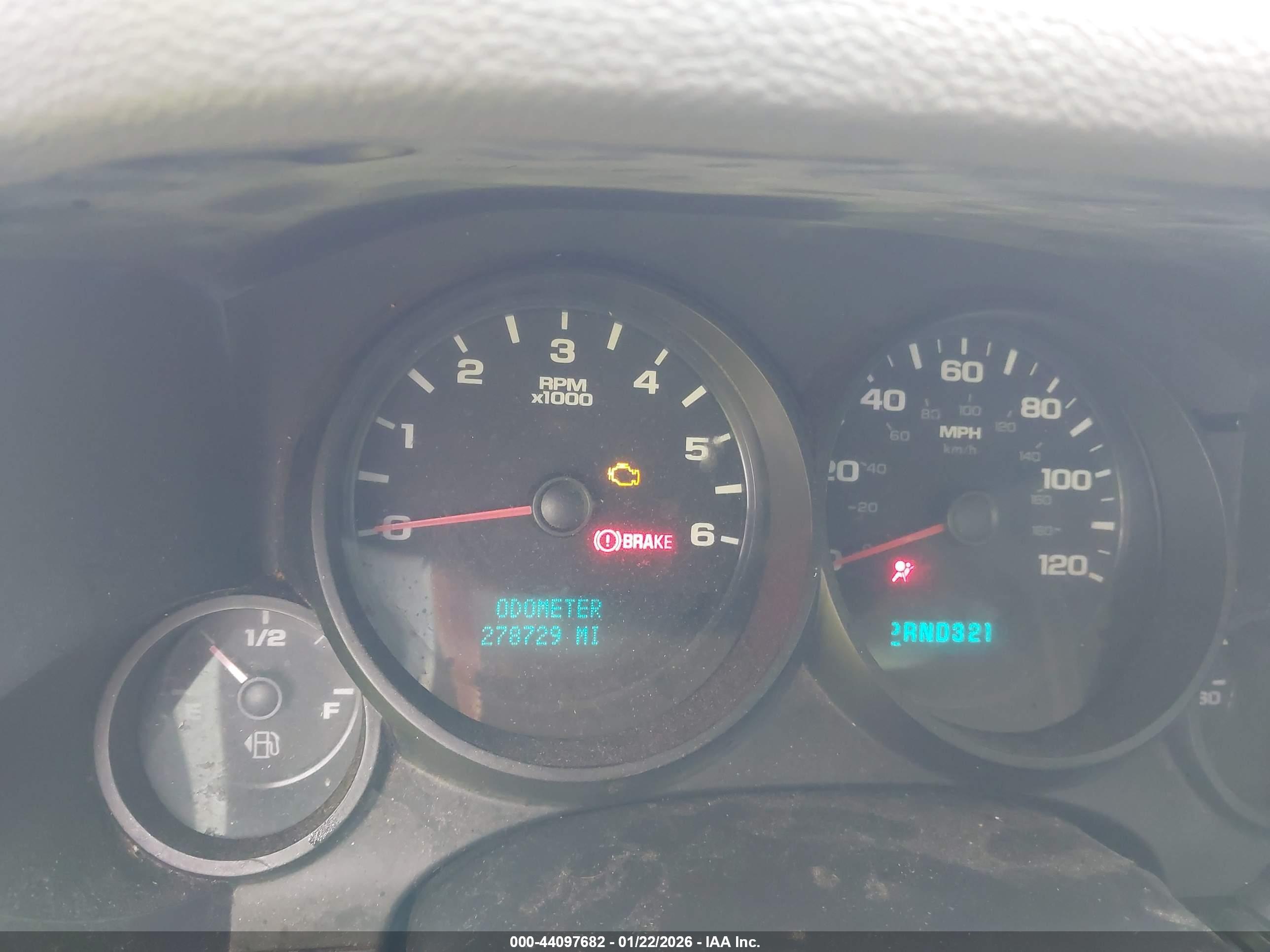 CHEVROLET SILVERADO image 7