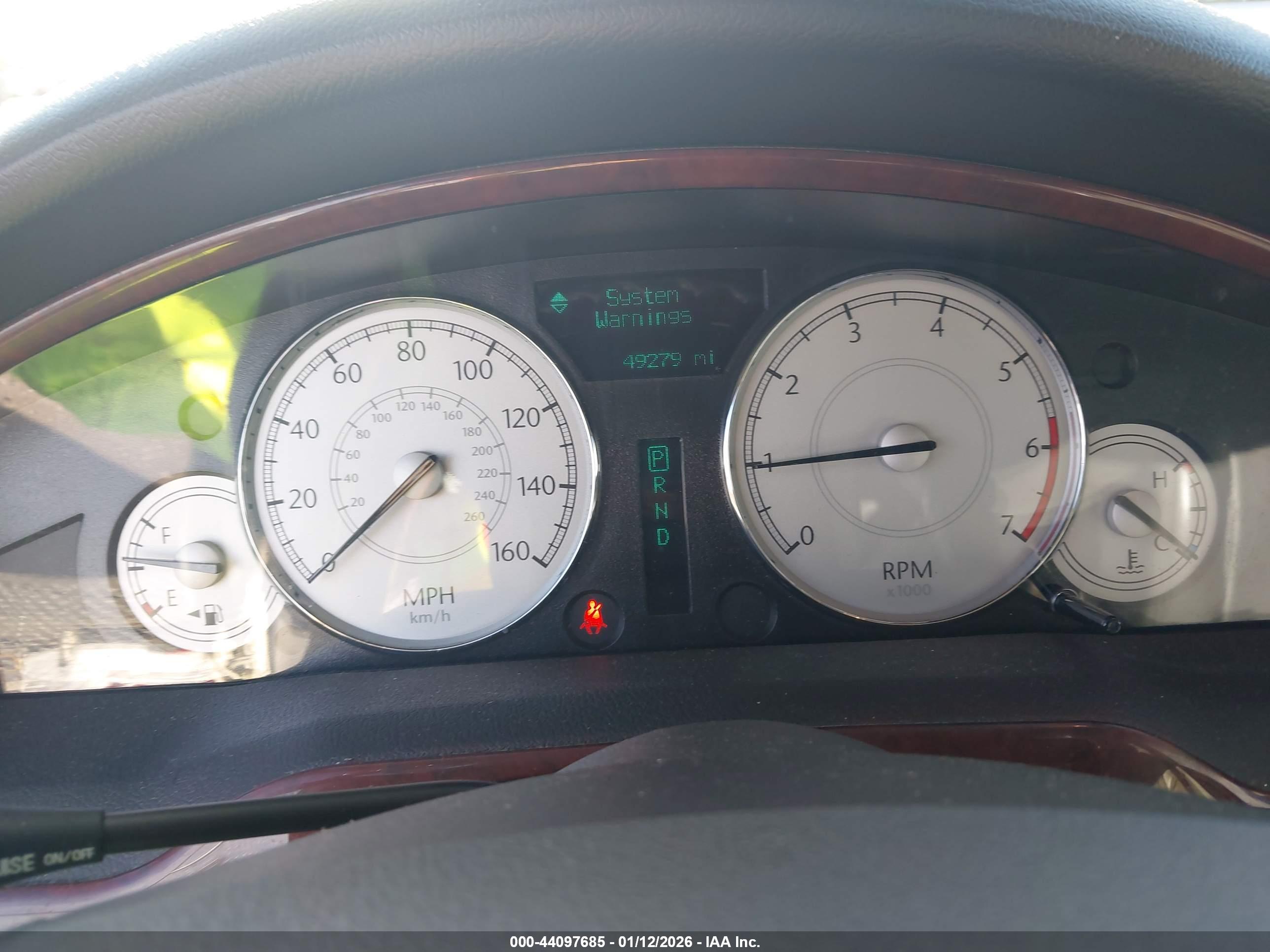 CHRYSLER 300C image 7