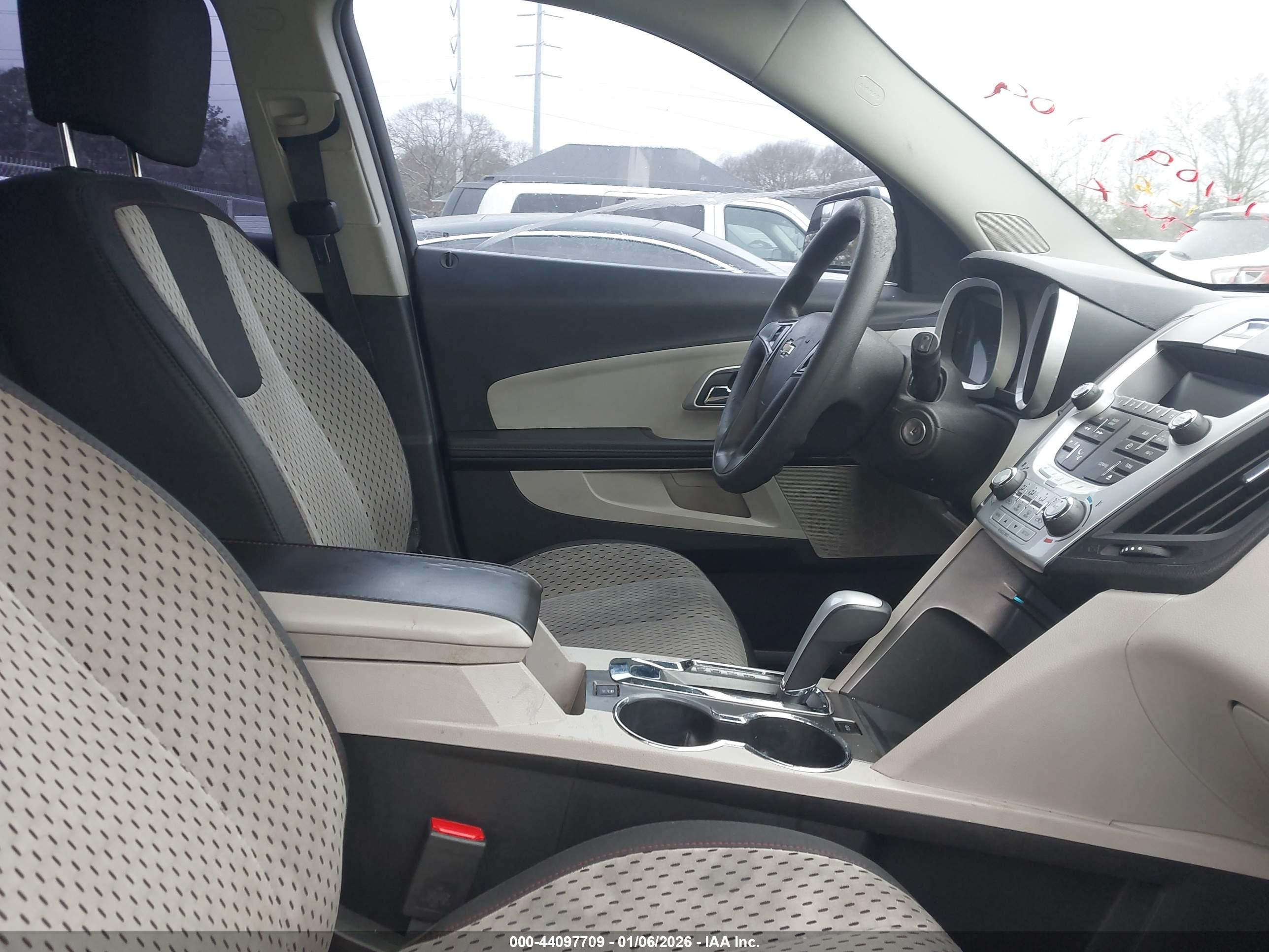 CHEVROLET EQUINOX image 5