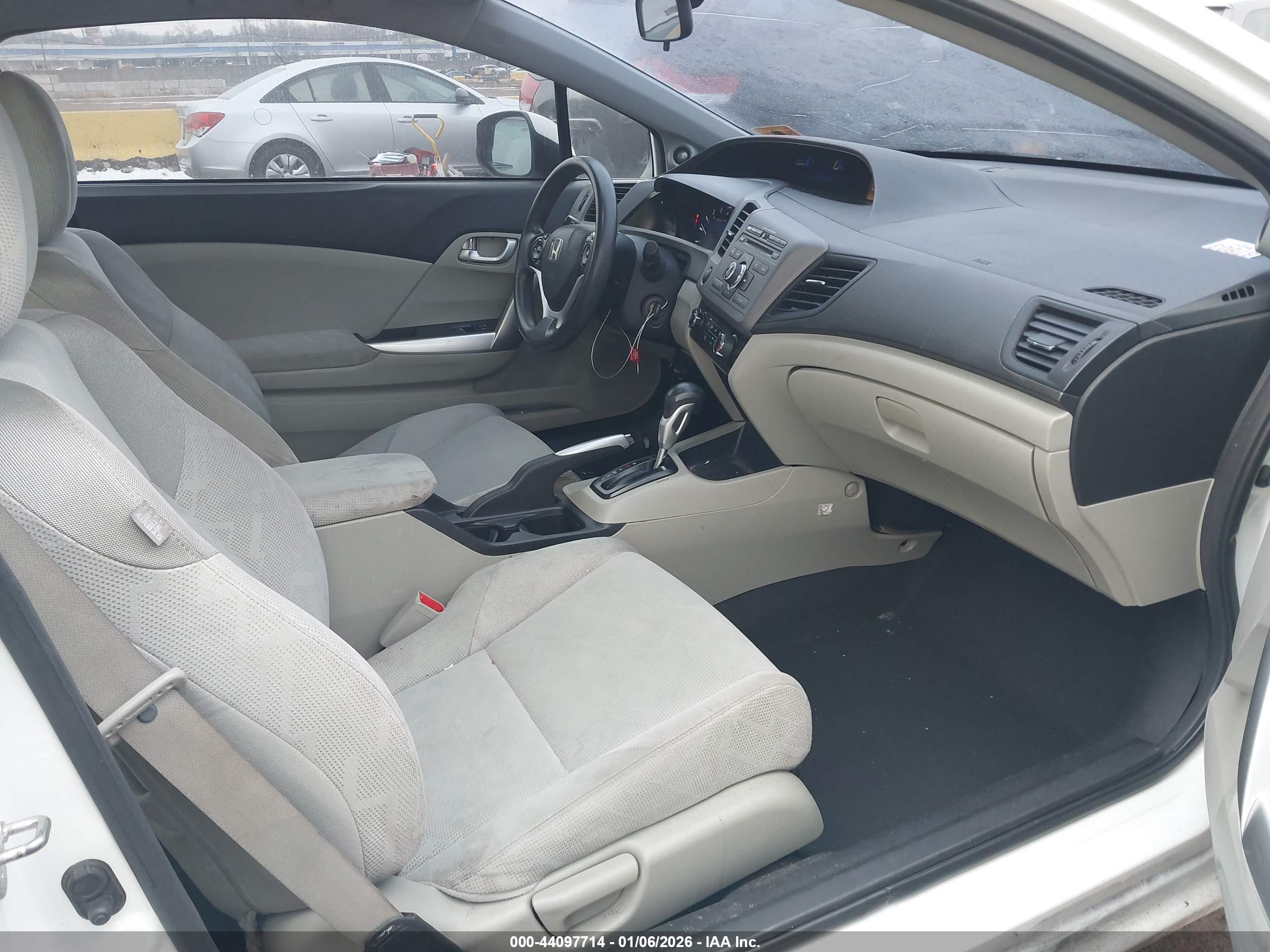 HONDA CIVIC image 5