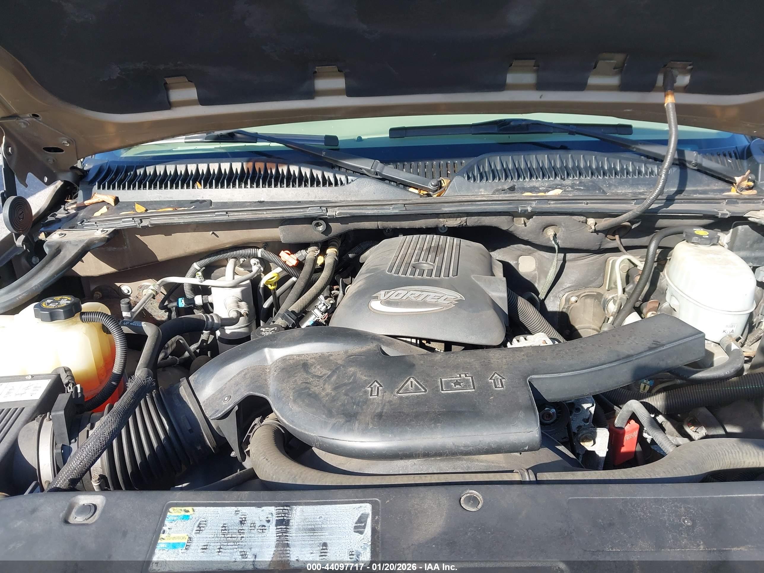 CHEVROLET SUBURBAN image 10