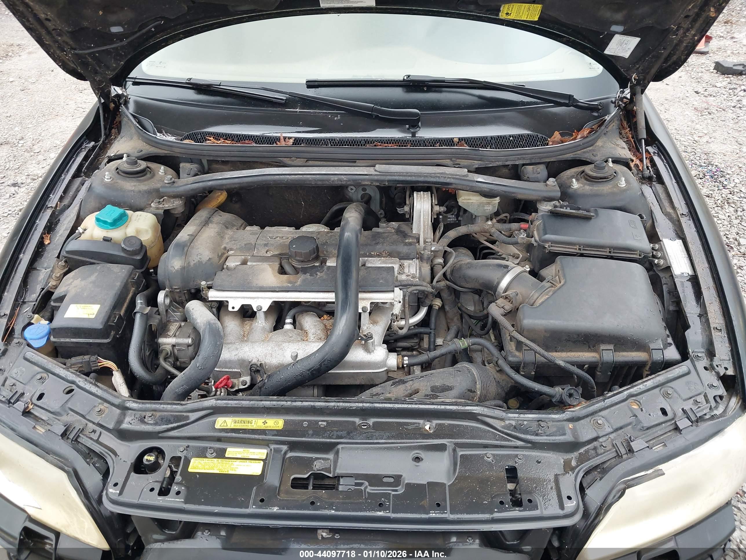 VOLVO S60 image 10