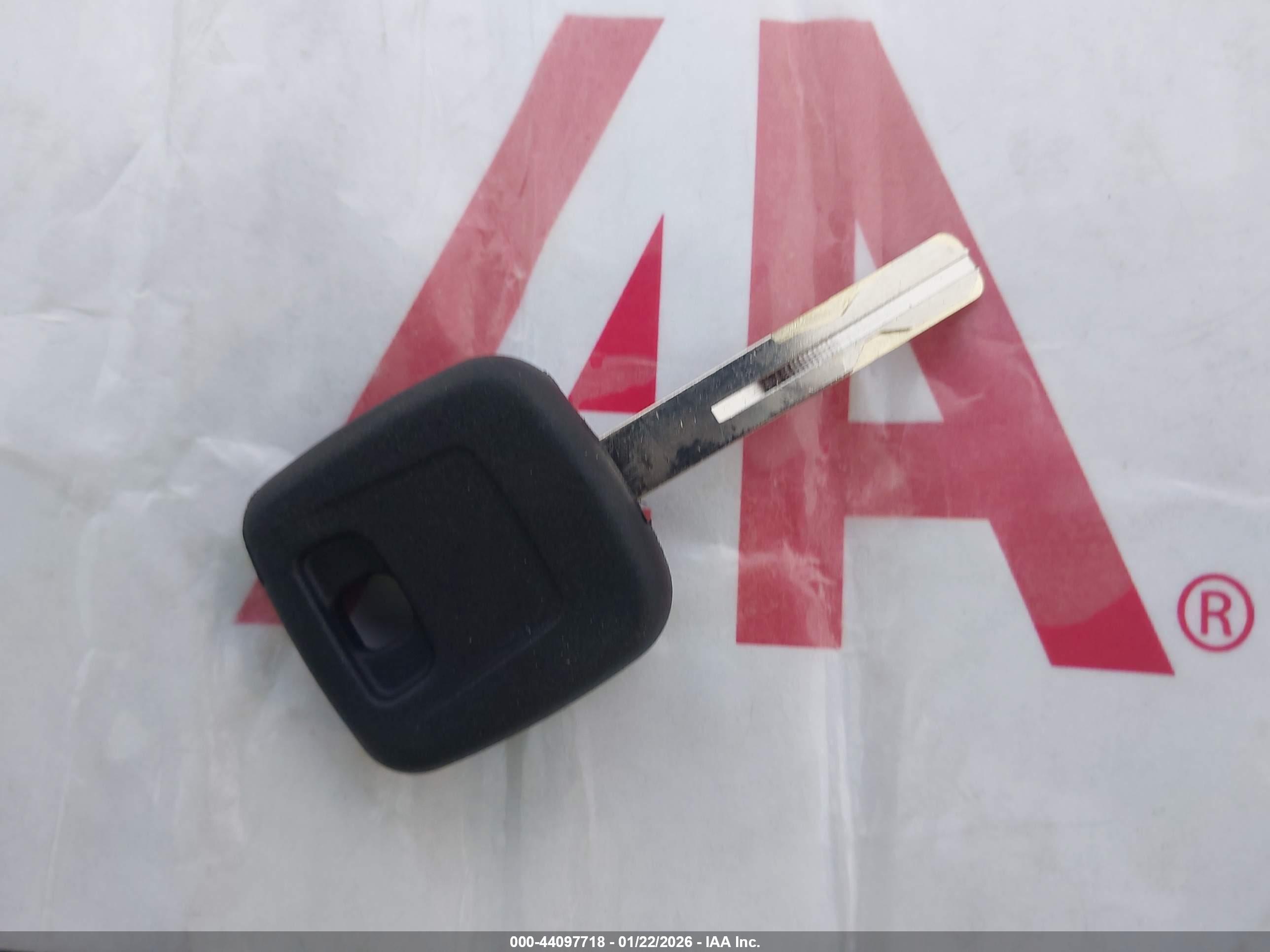VOLVO S60 image 11