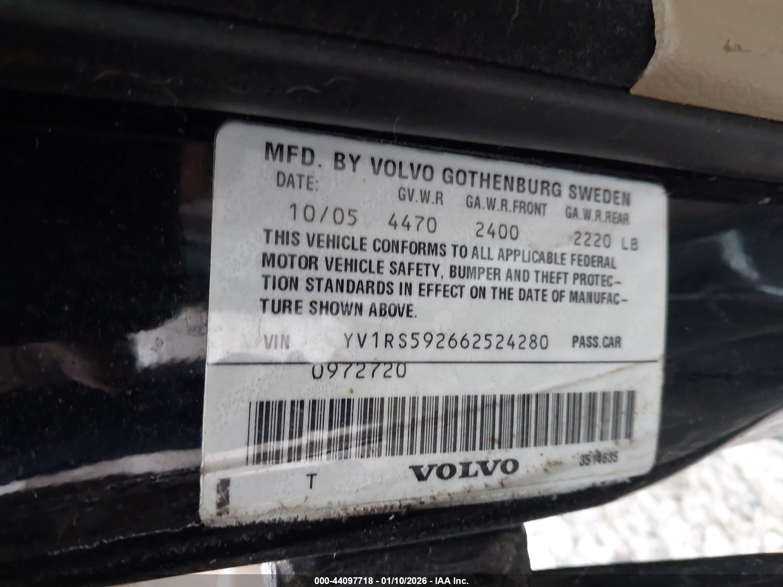 VOLVO S60 image 9