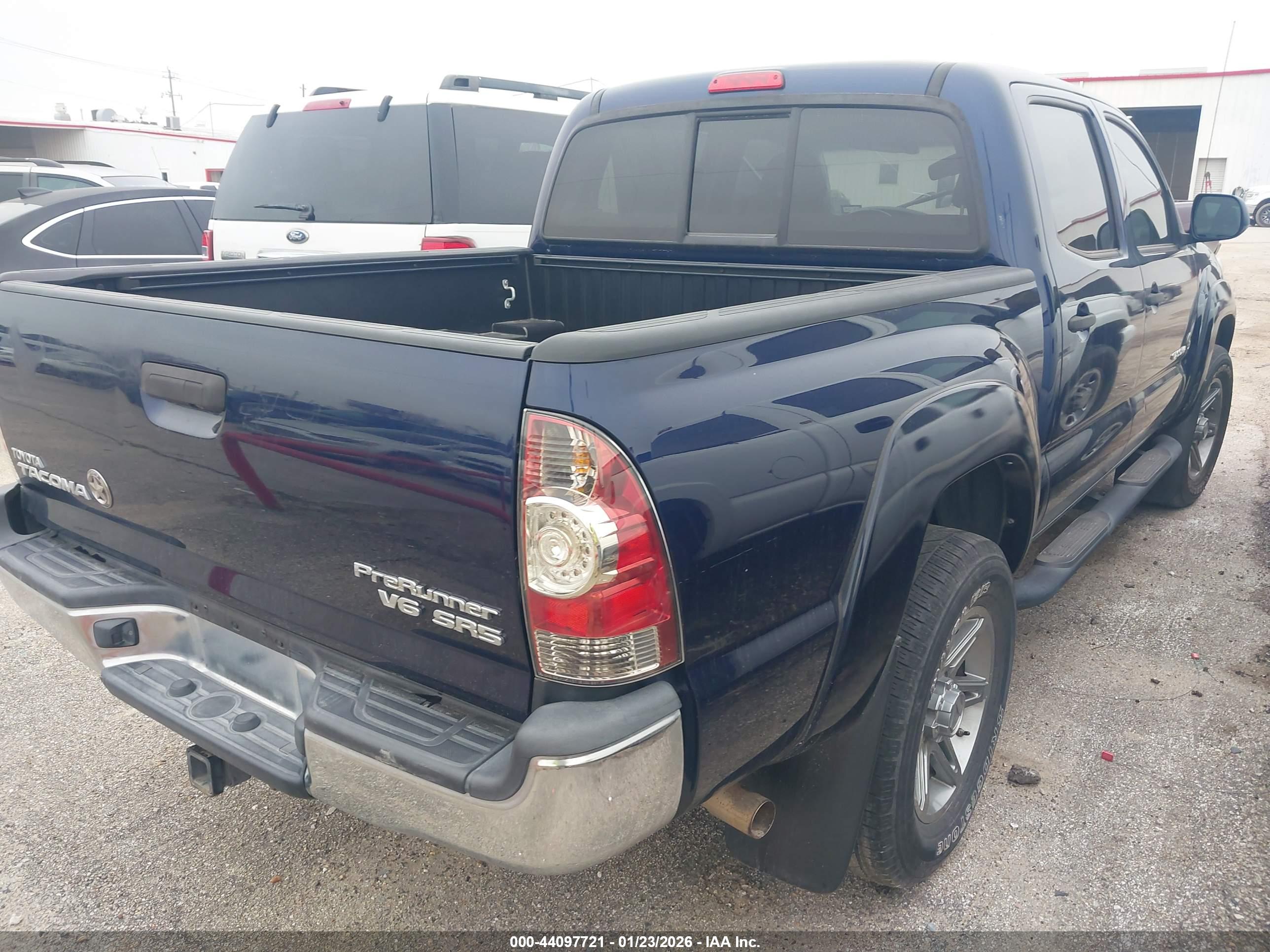 TOYOTA TACOMA image 4