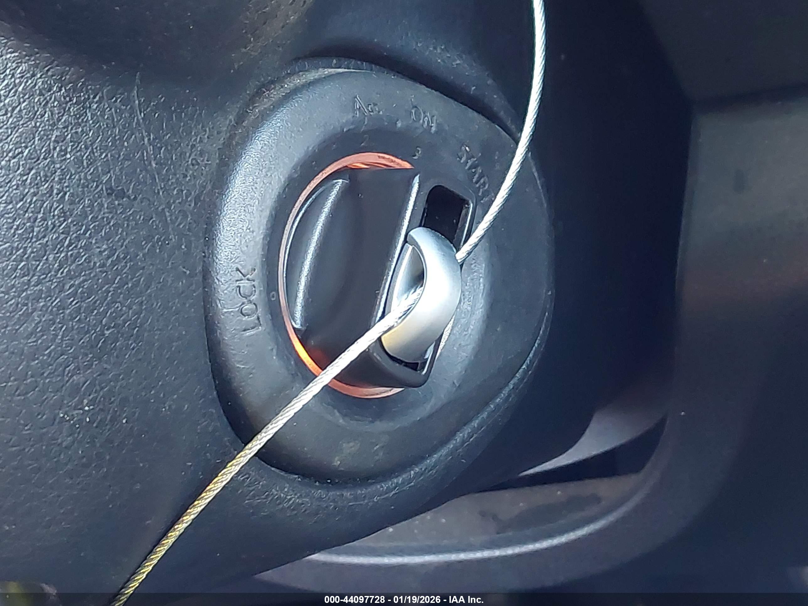 NISSAN ROGUE image 11